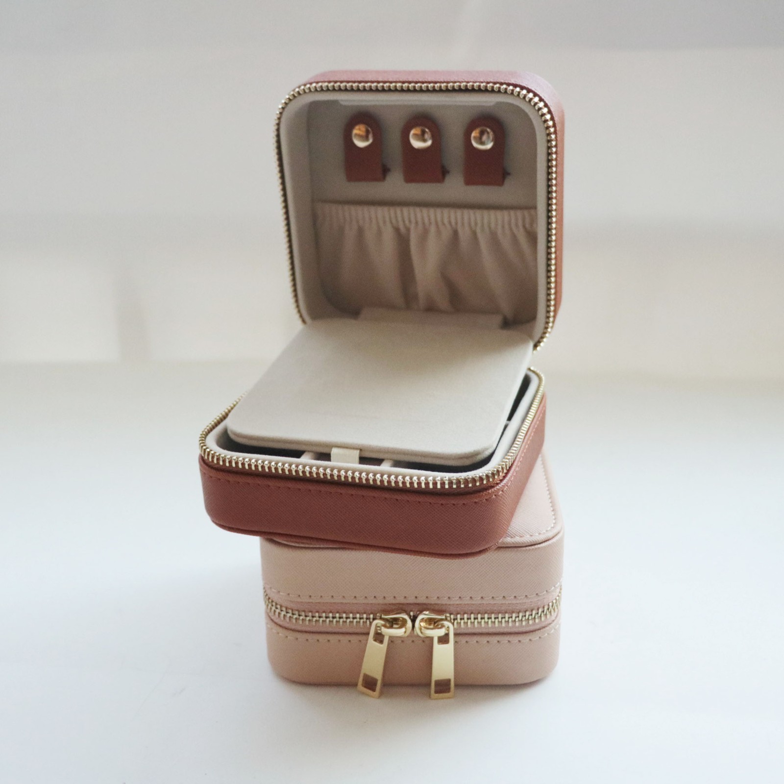 Jewelry Box, Personalized Leather Travel Jewelry Case Organizer with Mirror,