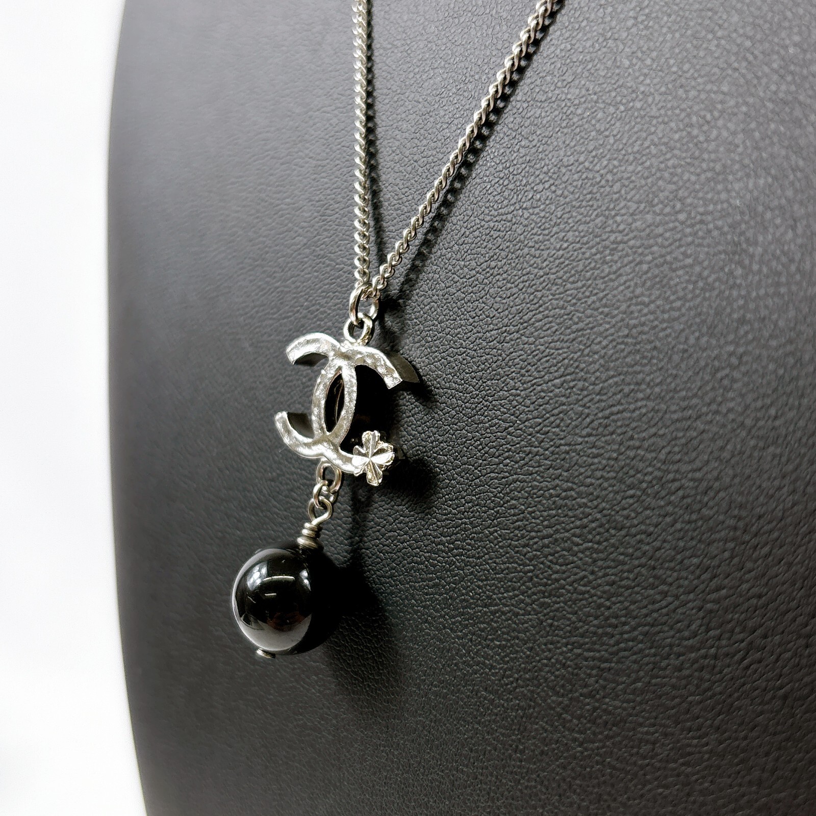 CHANEL CC Logo Necklace Silvertone Black Bead Drop Authentic B13K JAPAN B1684