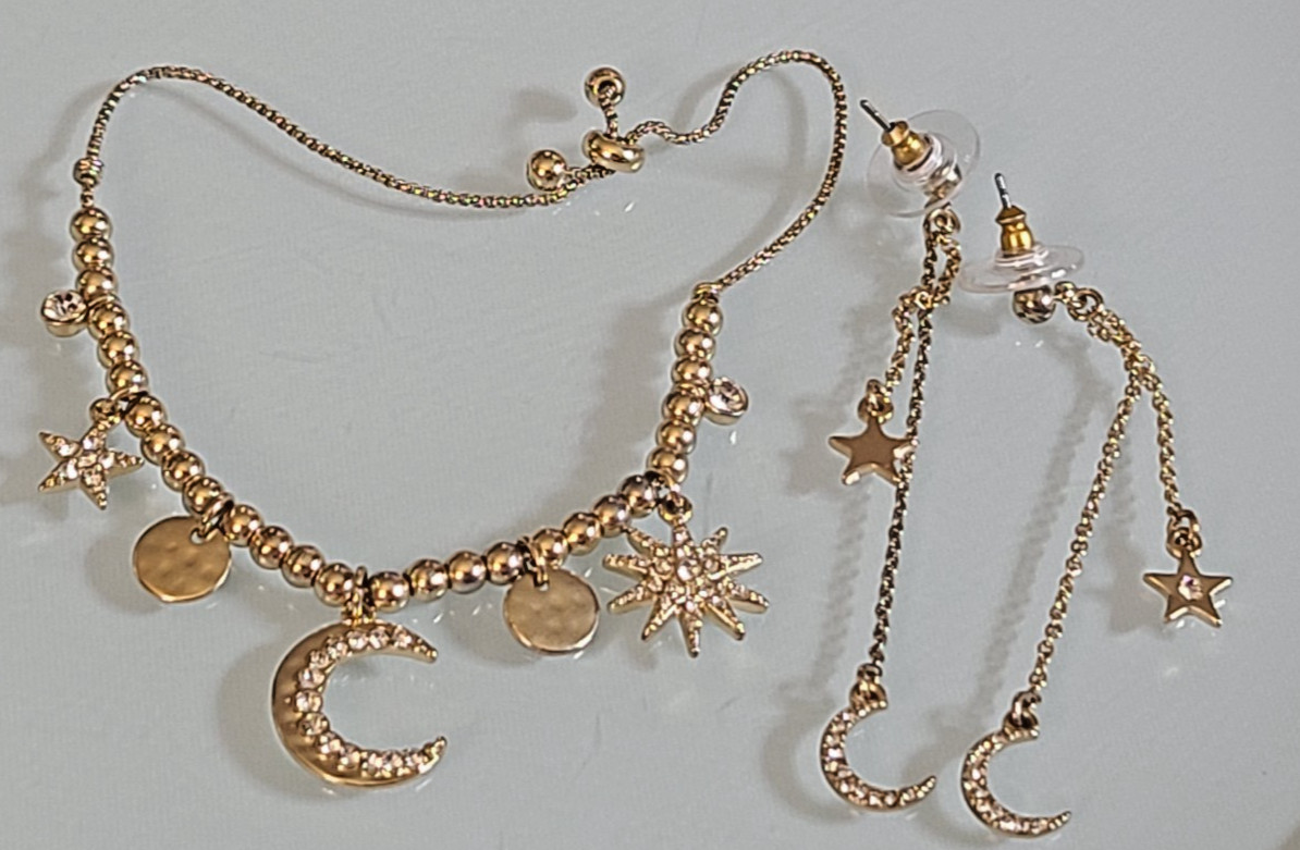 Vintage Unsigned Celestial Moon & Stars Necklace Silver Tone Baroque Pearl Resin