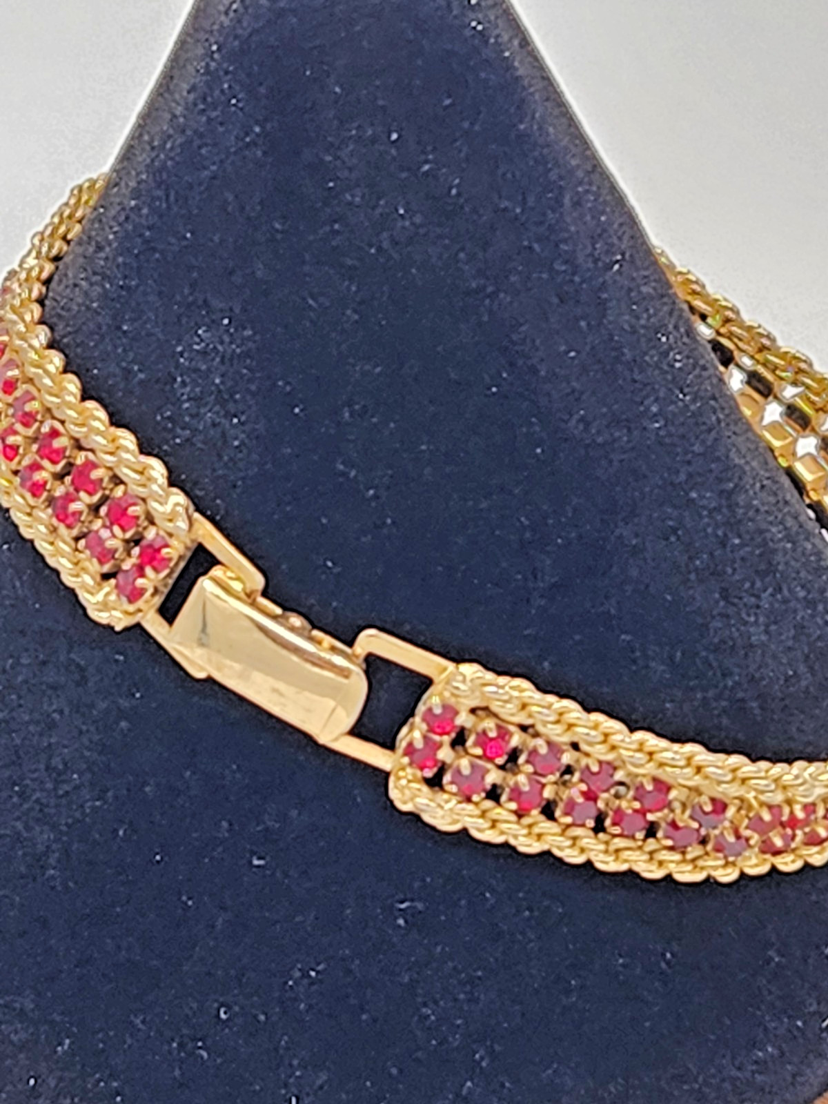 Vintage Gold Tone Red Rhinestone Wide Gate Link Bracelet 7.25″