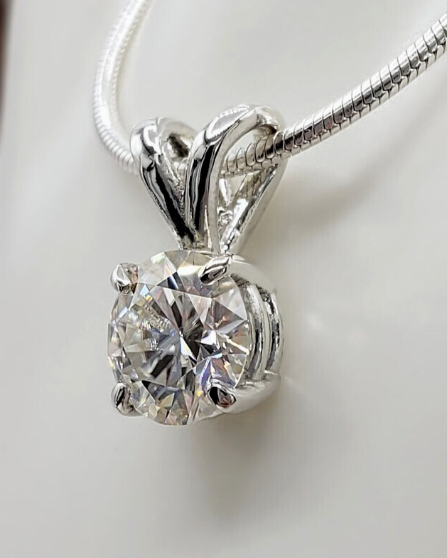 5.00 Ct Certified White Diamond Solitaire Pendant Silver Great luster.