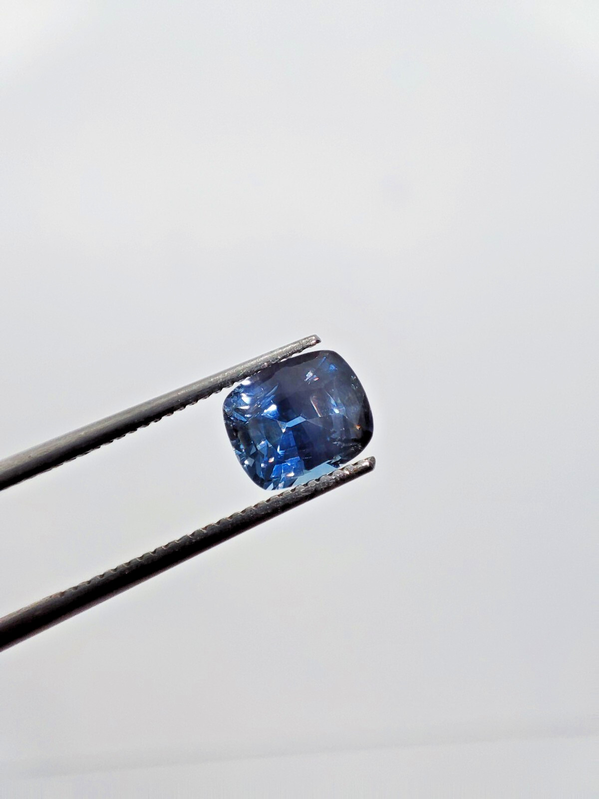 Natural Blue Sapphire 1.38ct Cushion Cut Certified | Vivid Blue | Unheated