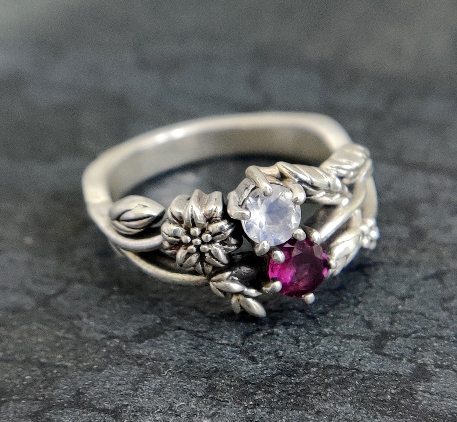 Nature Garnet Rainbow Moonstone 925 Silver Leaf Vine Floral Ring Wedding Band
