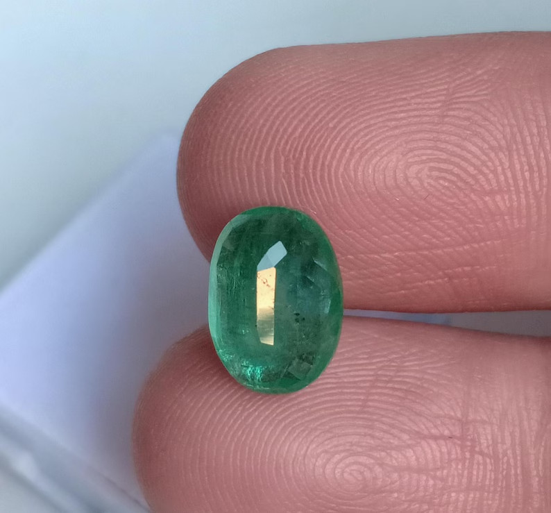 Certified Vivid Green Emerald Oval Unheated Untreated Loose Gemstone 3.22 Ct