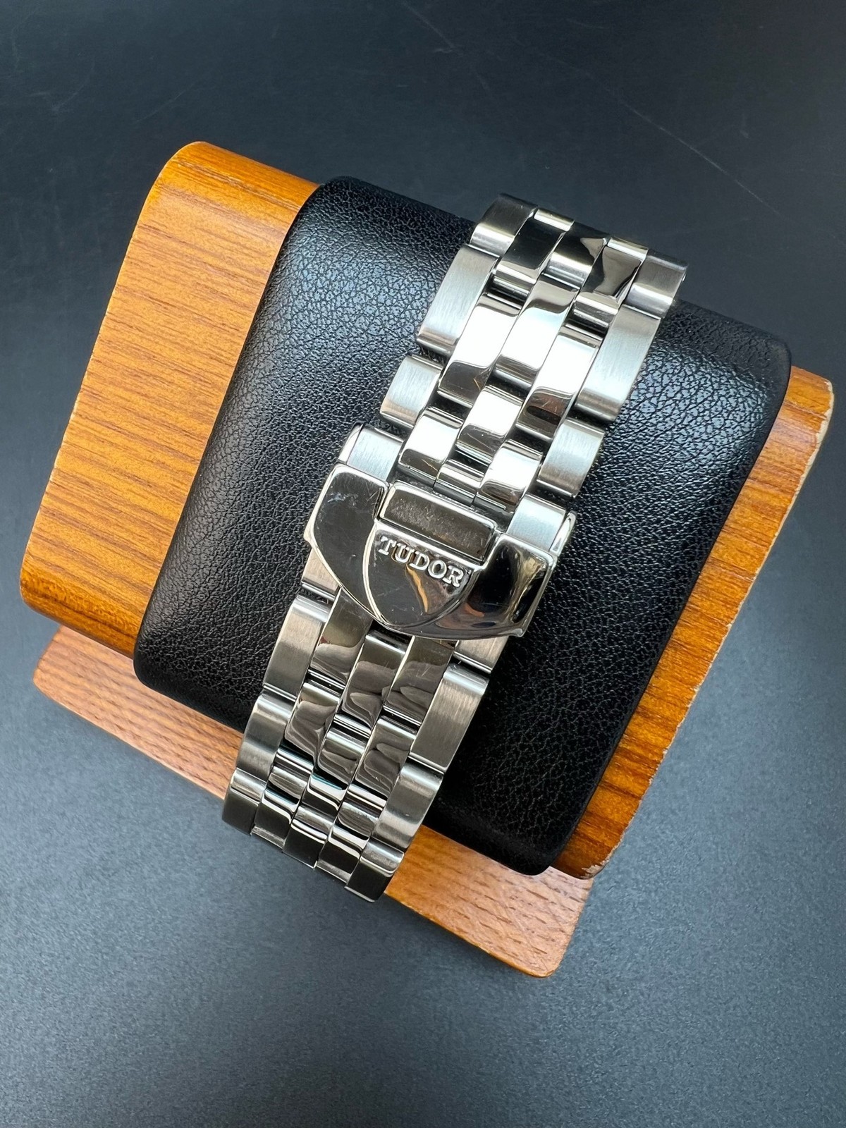 Tudor Sliver Dial Glamour M56000-0006 Day Men’s Watch Automatic 39mm Date