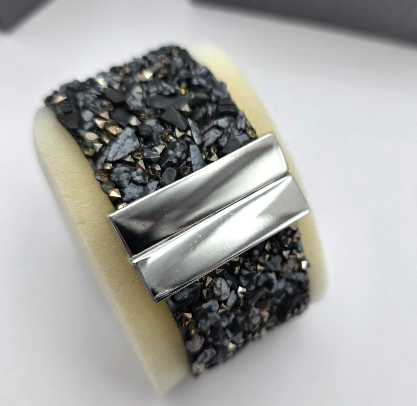 Womens Cuff Watch Black Stone Chip Wide Bracelet Silver Tone Chunky Strada
