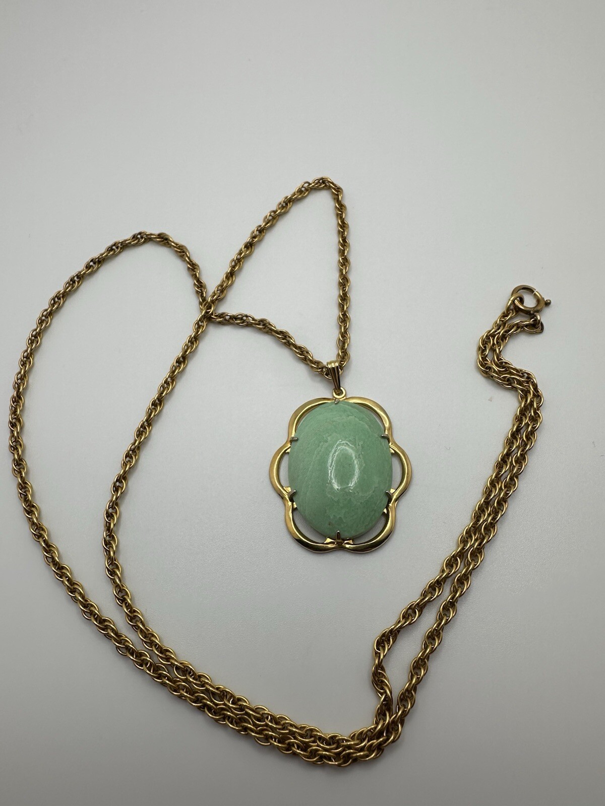 Vintage 12k GF Jade Pendant 3.6cm Necklace 29” X 3mm JB20