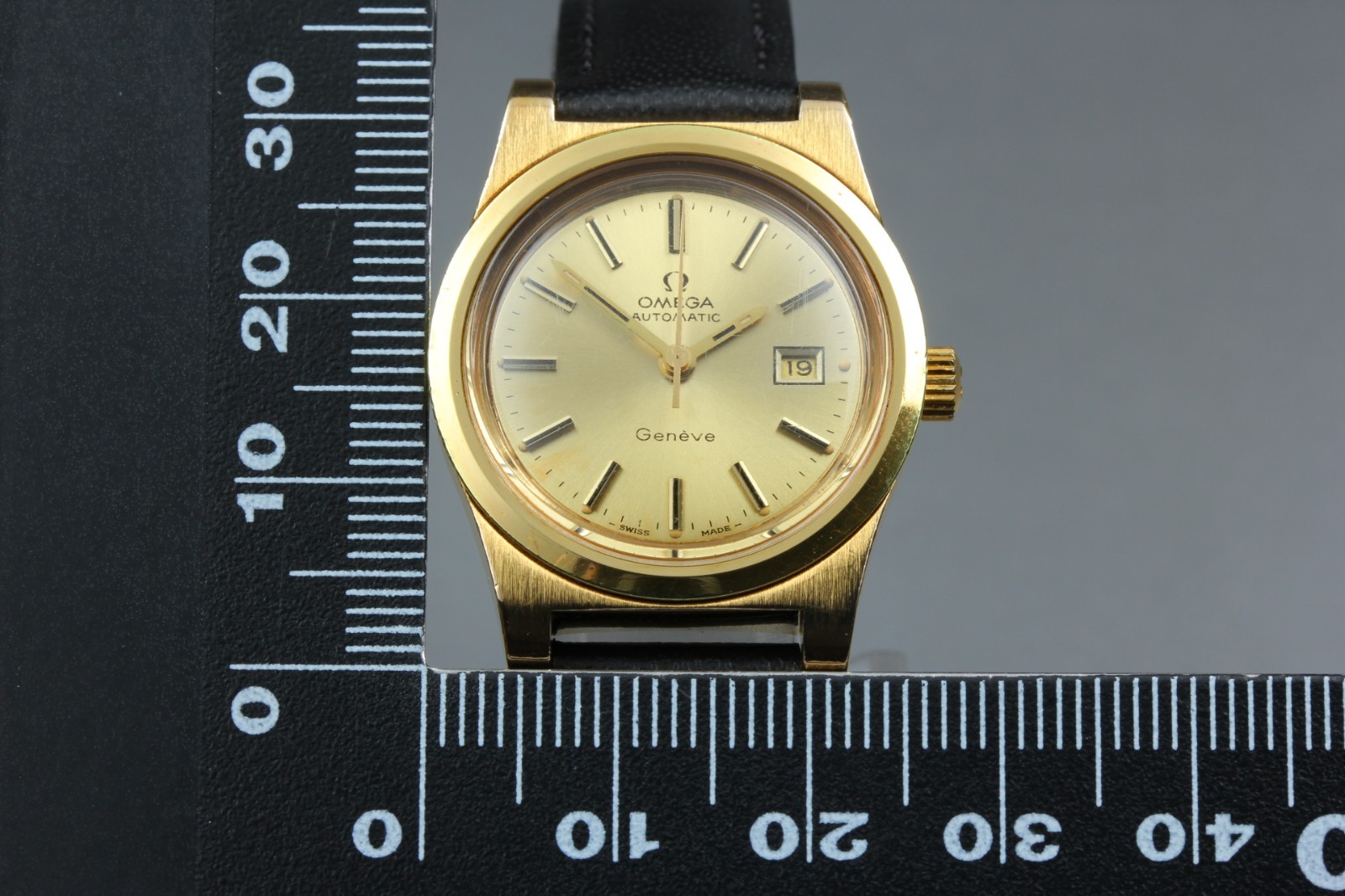 READ! Vintage 1973 OMEGA Geneve Cal.684 Automatic Date Gold 26mm Womens Watch
