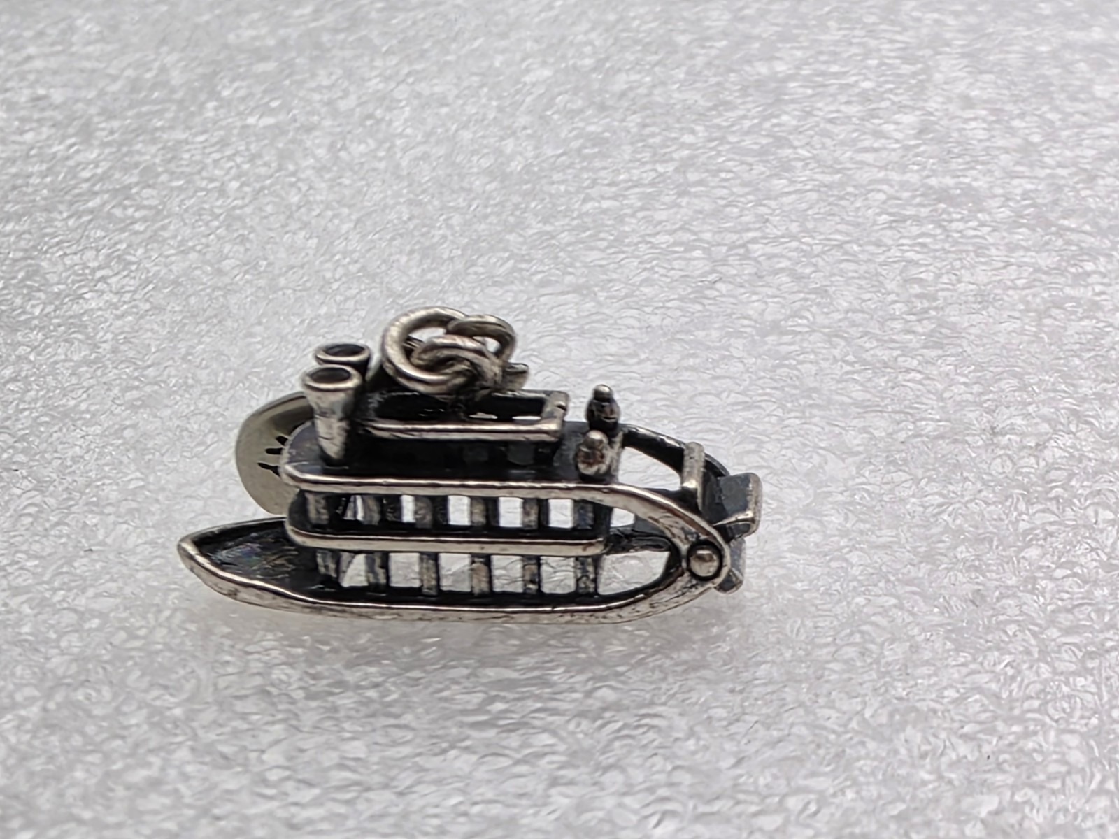 Wheeler Manufacturing WM Sterling Silver Paddle/Steam Boat Charm Kentucky