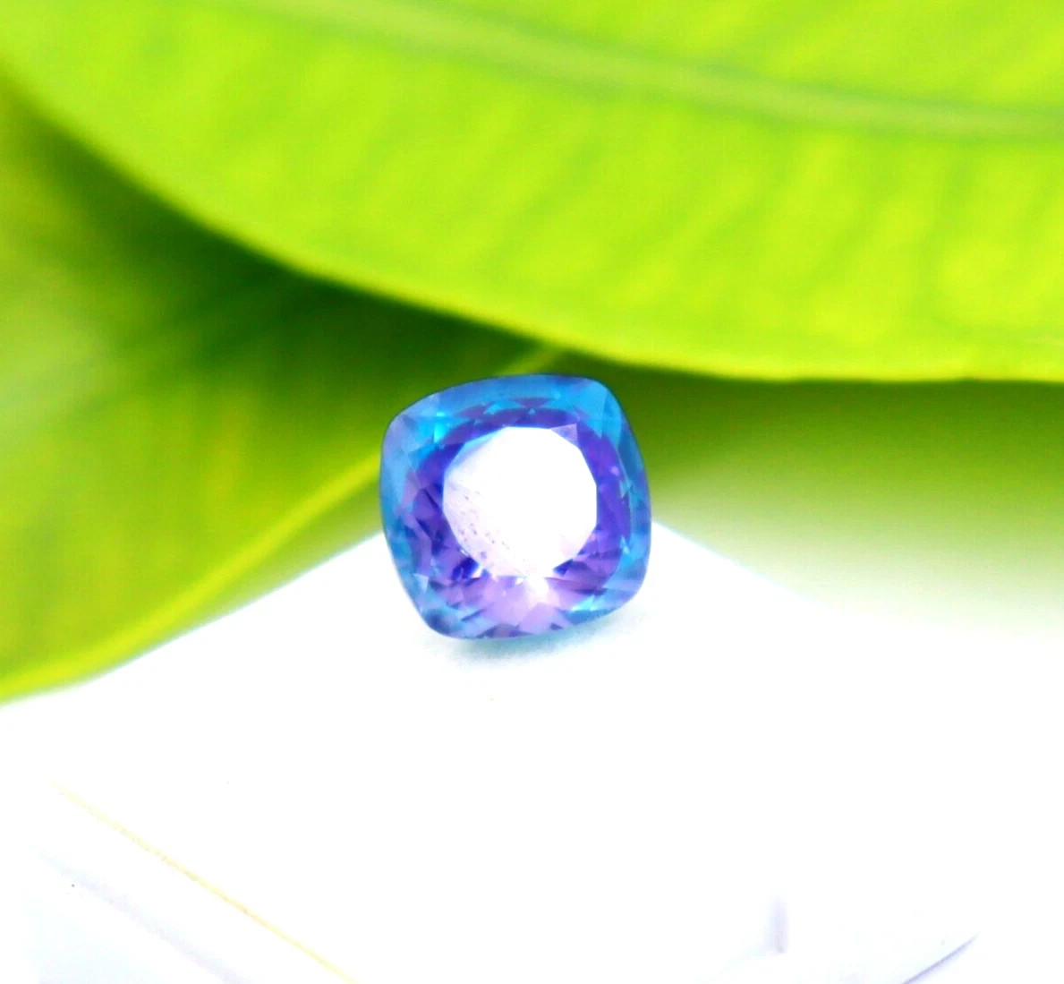 Cushion Cut Bi-Color Loose Gemstone Natural Pitambari Sapphire Certified 7.85 ct