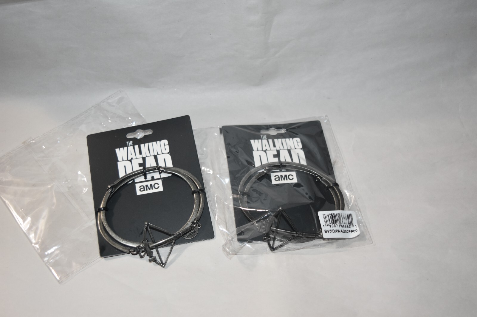 2 packs AMC The Walking Dead bracelet 2 pieces in 1 set