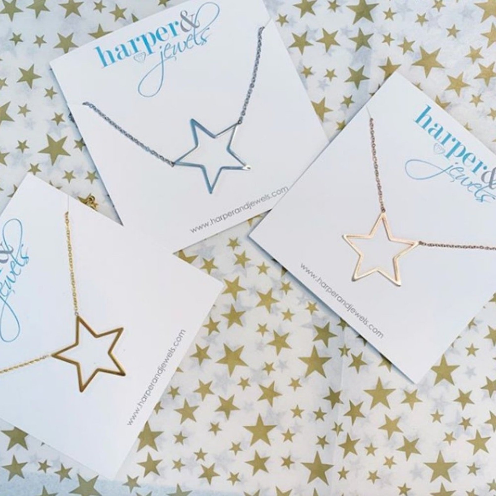 Stars Hollow Necklace — Waterproof Stainless Steel in Rose Gold