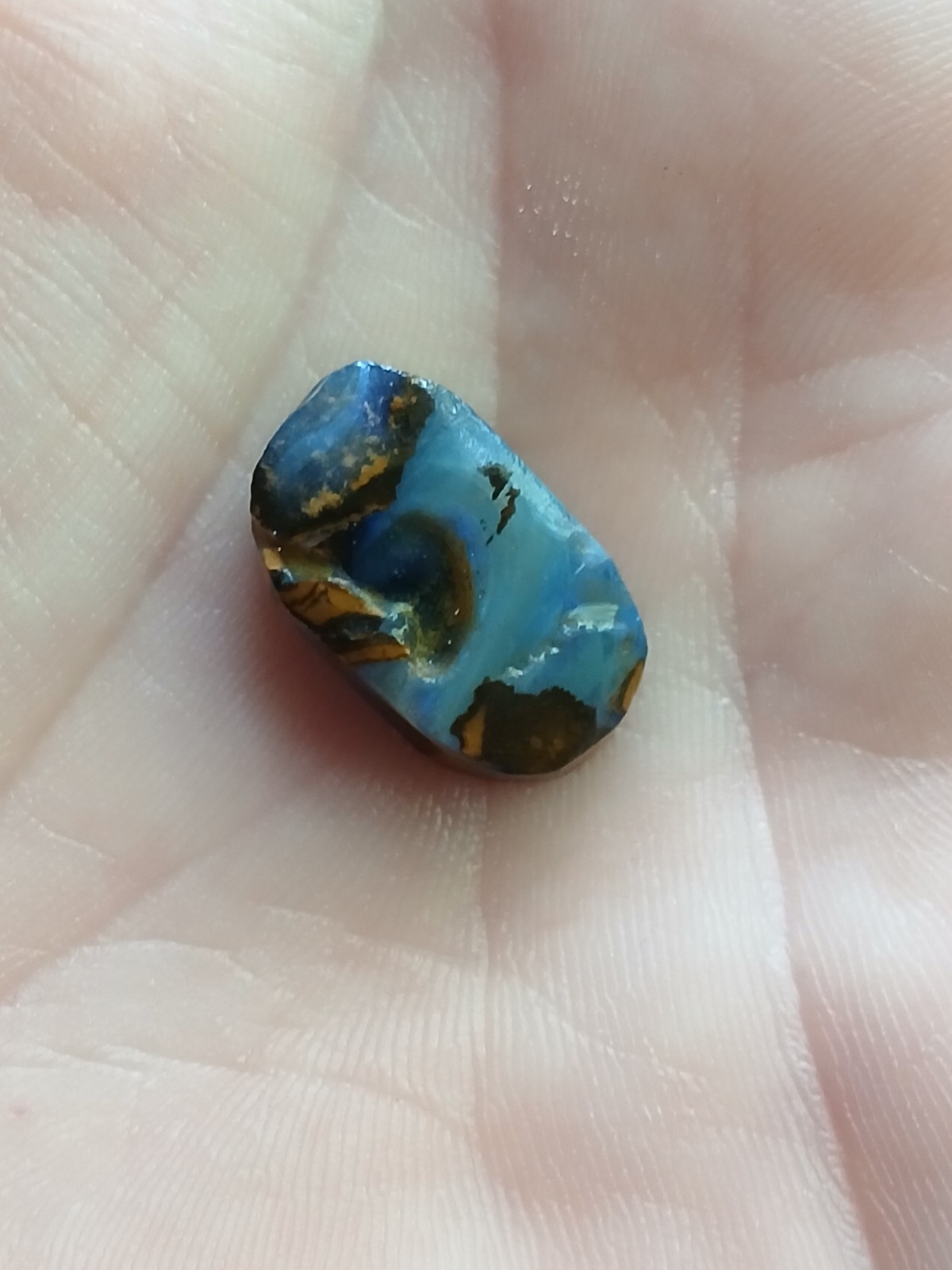 Australia Boulder Opal Unknown Field R2093 Specimen 10 Carat Blue Multi Sided