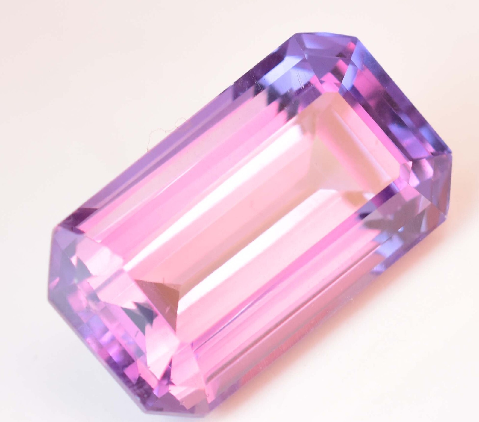 25.20 Ct Natural Color Change Alexandrite AGL Certified Loose Gemstone