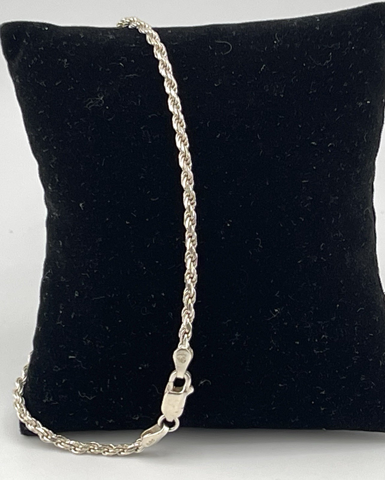 ITALIAN 925 Sterling Silver 9” rope Bracelet. Weight 5 Grams lobster Clasp