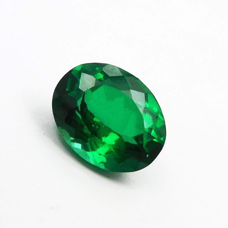9.65 Ct Natural Green Garnet Oval Cut Jewelry Making Gemstone From Tanzania