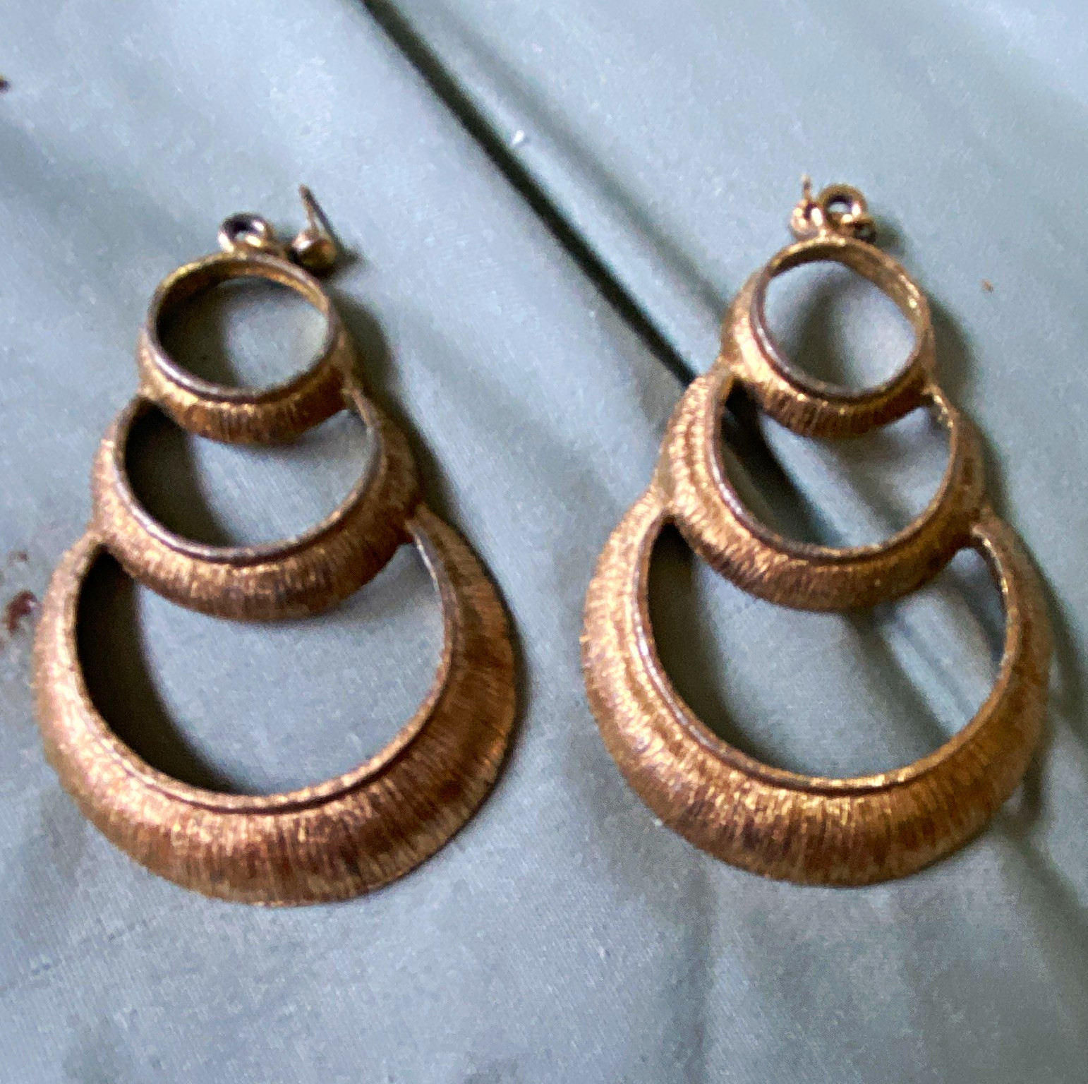 Gold Tone Triple Hoop Dangle/Drop Earrings Round Metal Hook Closure Pair