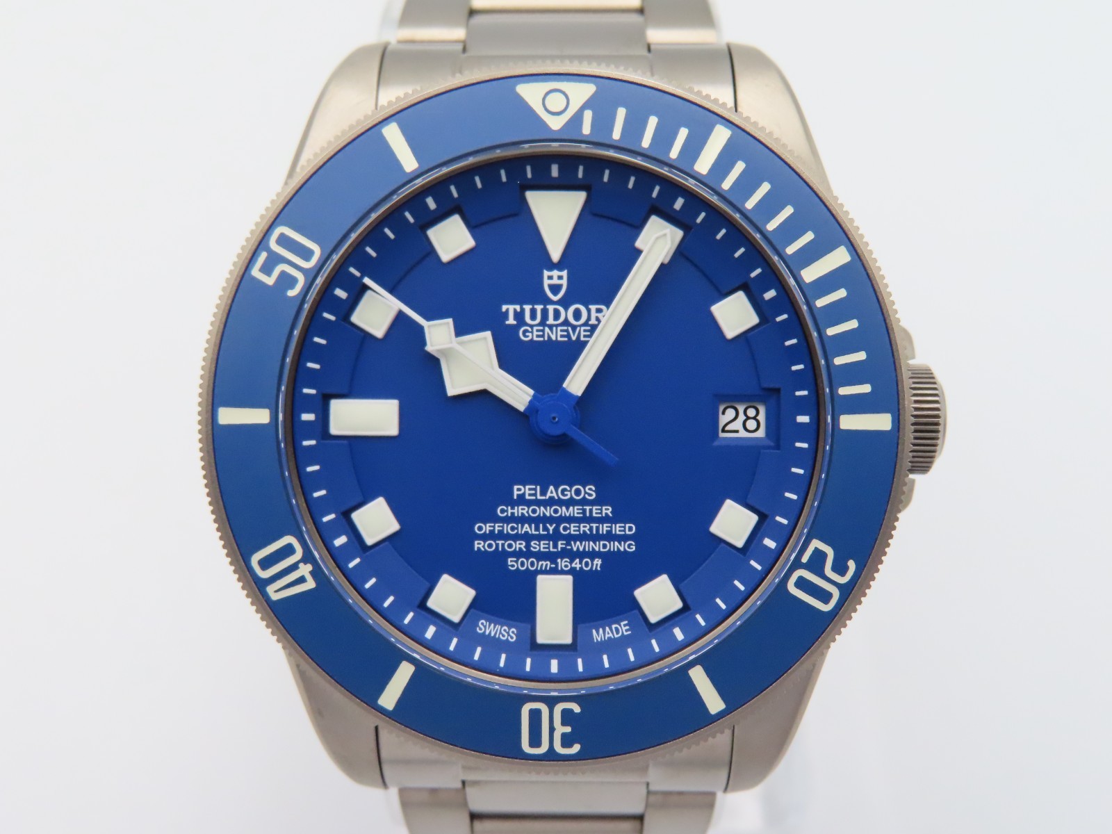 Tudor Pelagos 25600TB Blue Dial 42mm Men’s Titanium Wristwatch Box Papers 2018