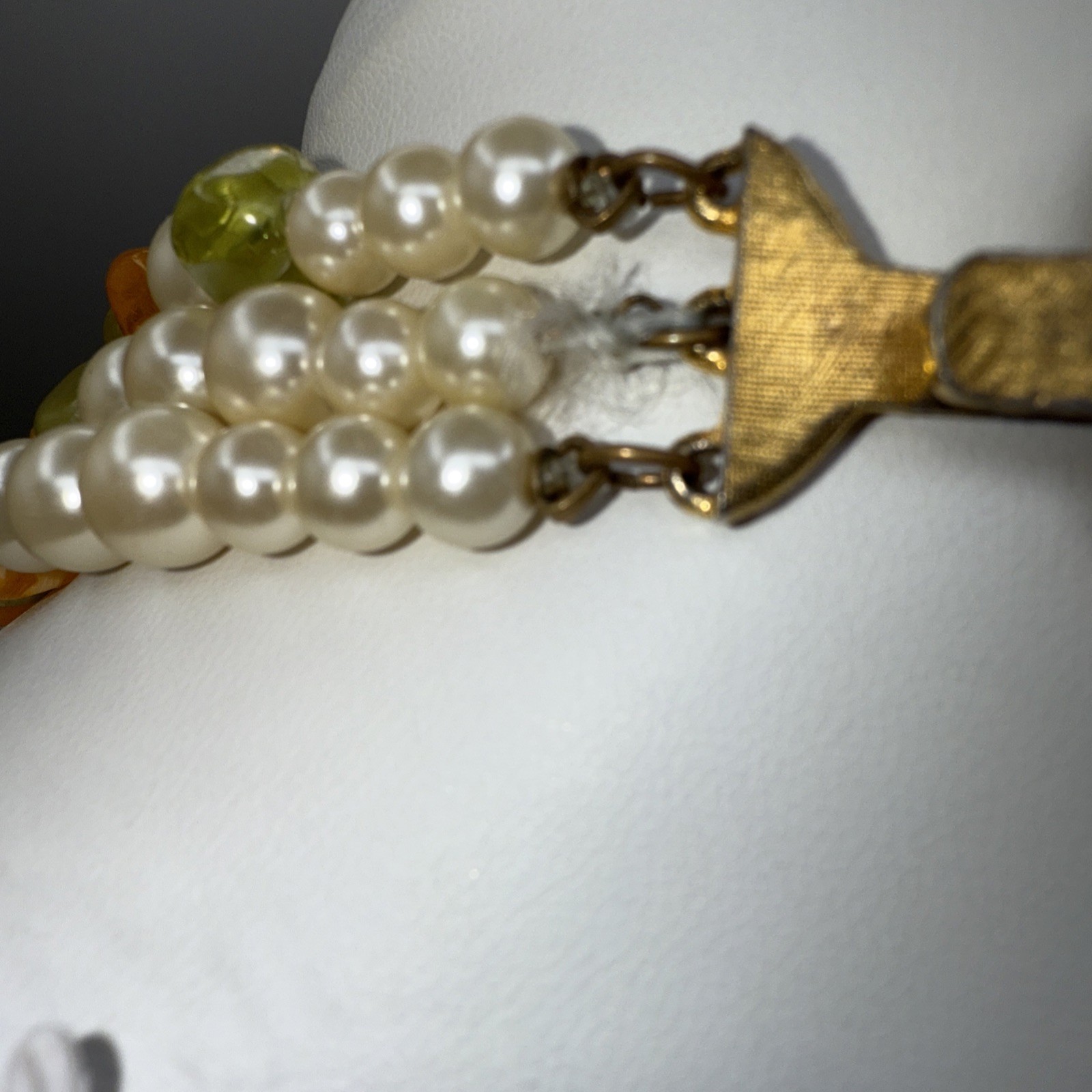 Vintage 3 Strand Yellow Green Pearl Lucite Acrylic Necklace 14”,16”,18” Loose