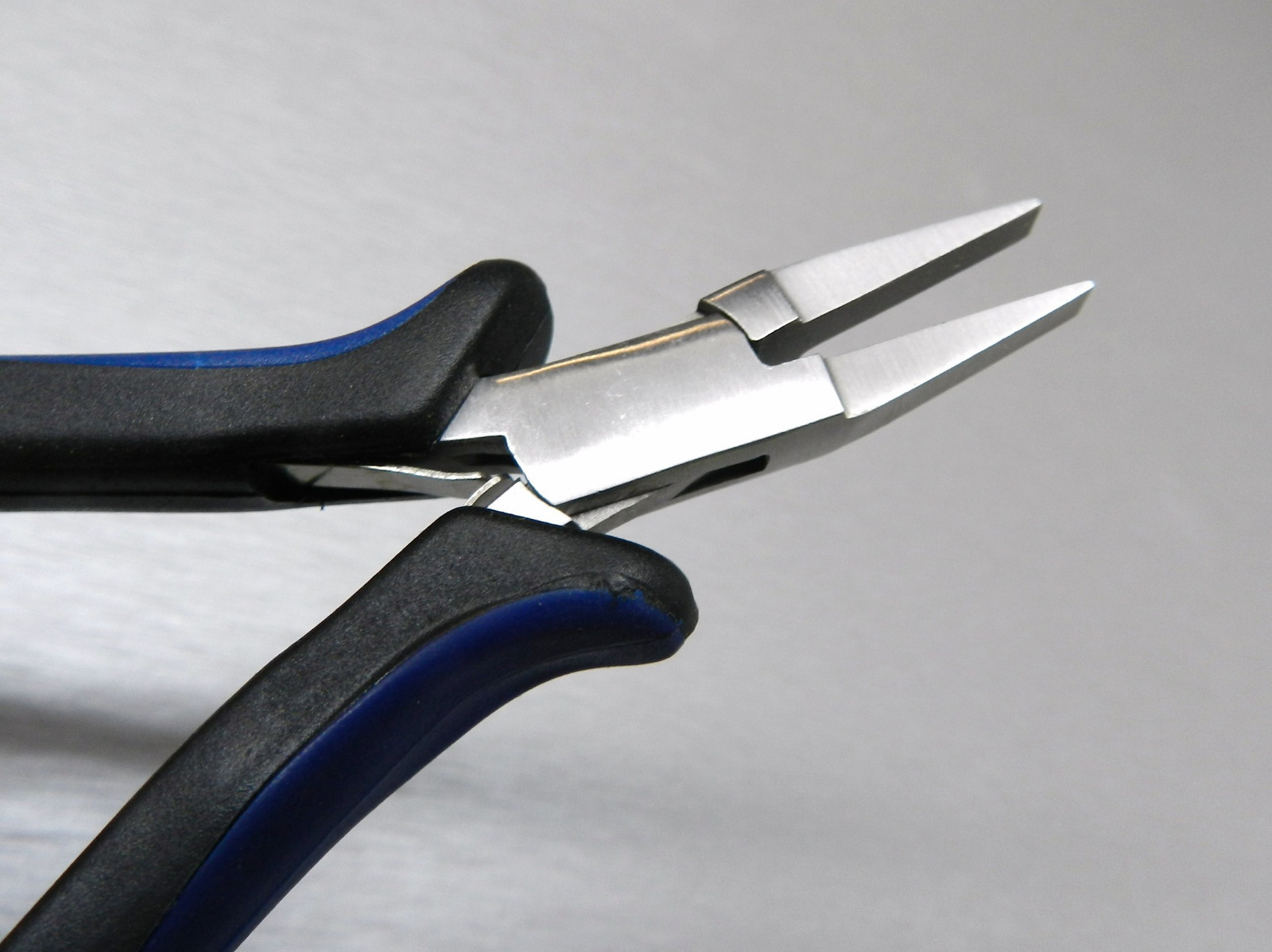 Flat Nose Pliers Jewelry Beading Tool Ergonomic Plier 5″ Wire Wrapping Crafts
