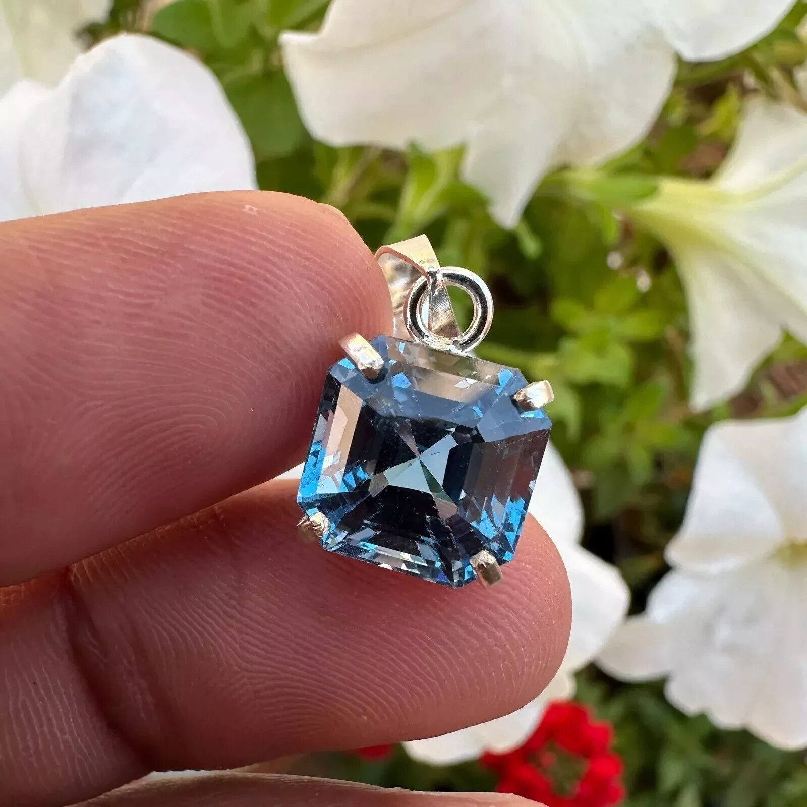 Natural Certified 23.55 ct Santa Maria Blue Aquamarine Pendant -925 Solid Silver