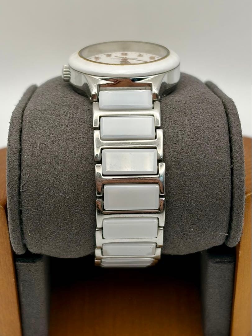 Aureole Quartz White Dial Wristwatch