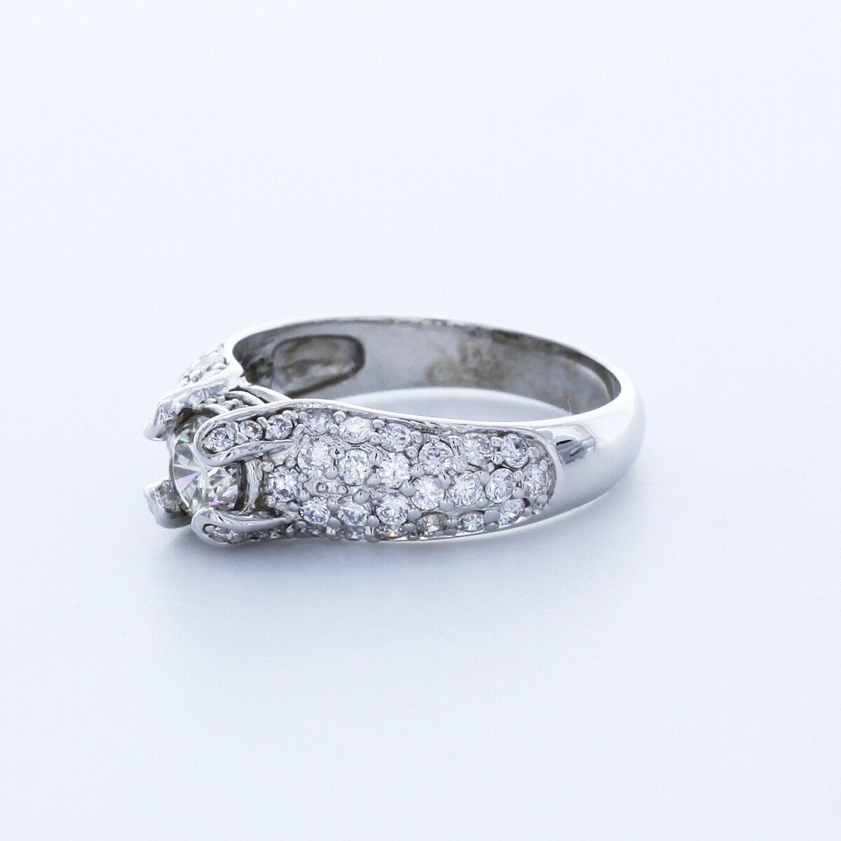 2.0CT Lab-Created Diamond E/VS2 Round Cut 14K Gold 4-Prong Wide Band Accent Ring