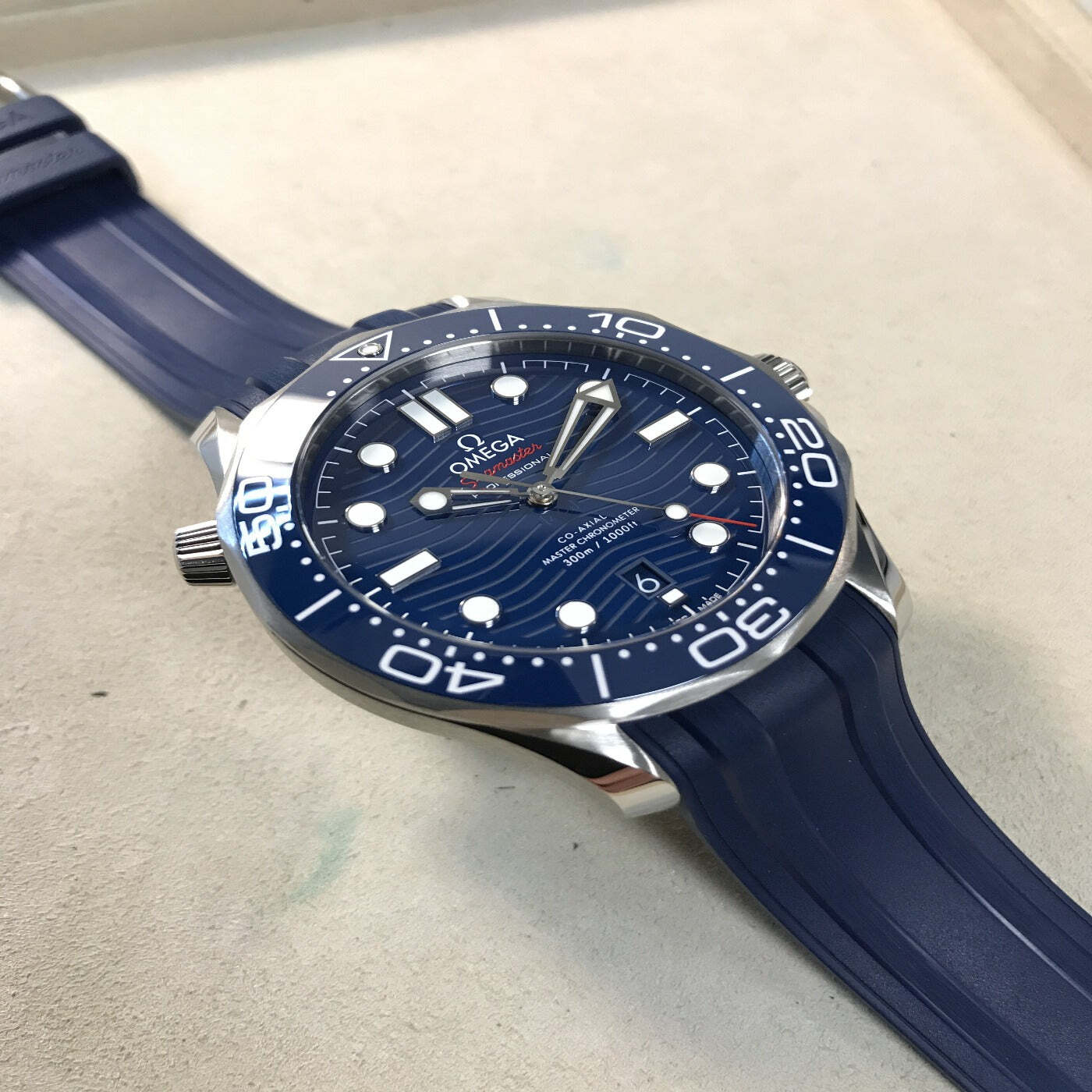 Omega Seamaster Diver 300M Blue Dial 42 mm Steel Watch (210.32.42.20.03.001)
