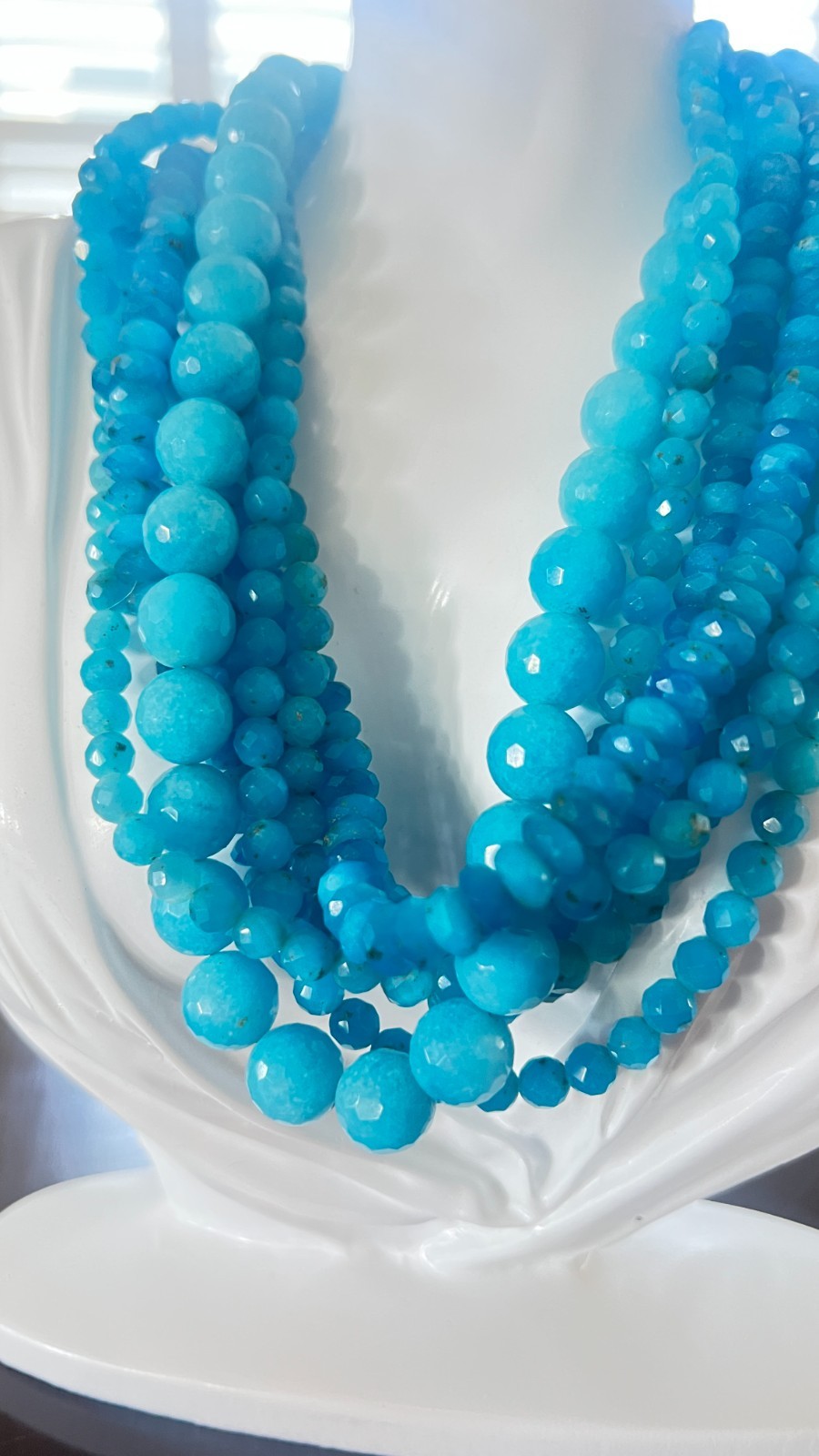 Turquois Necklace Multi-Strand Bead Necklace 18″. Vintage .Never Worn