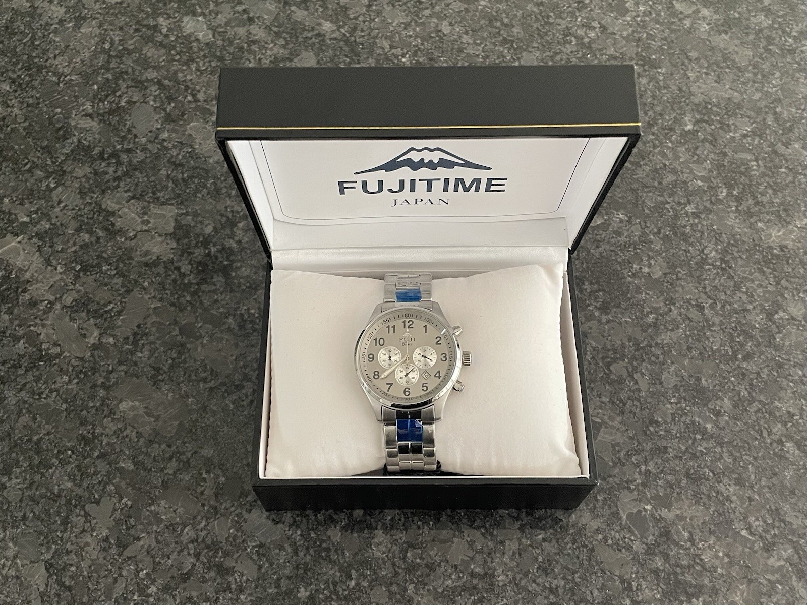 NEW FUJI TIME TENRYUIJI MEN’S STAINLESS QUARTZ WATCH Tan Face M2922