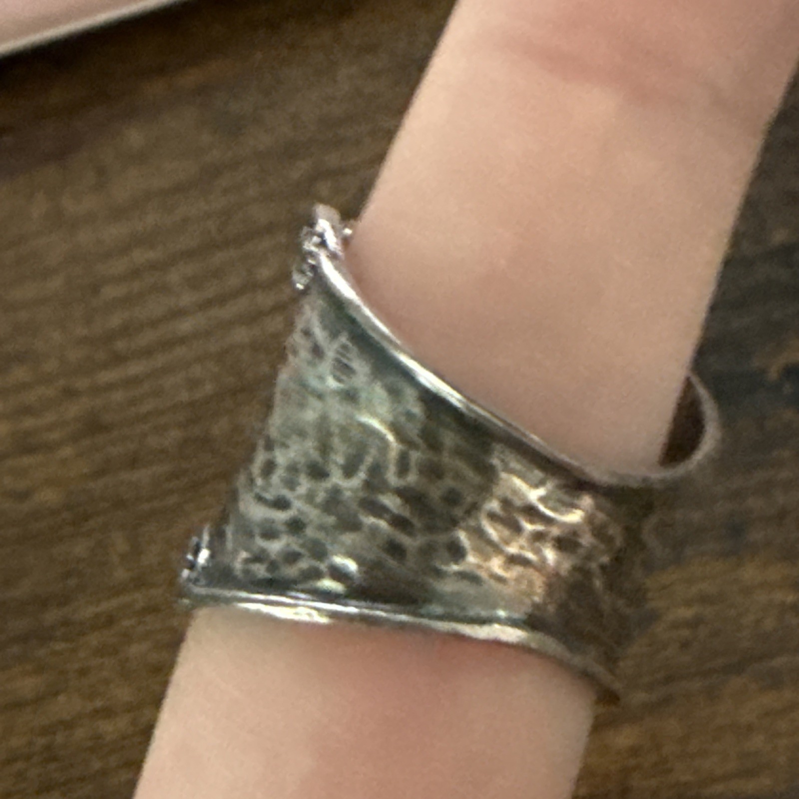 PZ PAZ Israel 925 Sterling Silver Hammered Scroll Work Cigar Band Ring Size 8.25