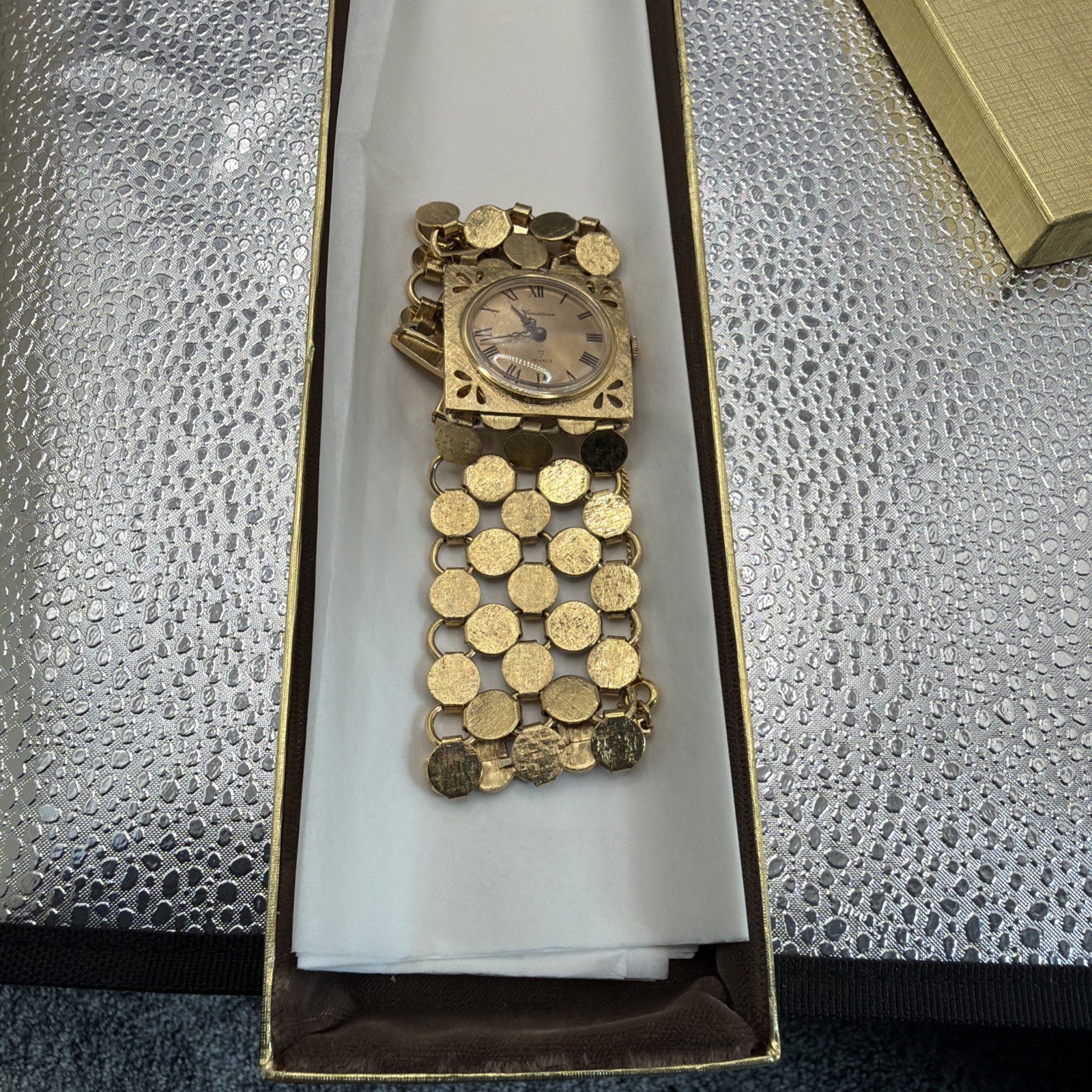 Vintage Women’s VENDOME Gold Tone 17 Jewel Mechanical Bracelet Watch, With Box