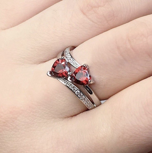 Exquisite Red Garnet CZ Double Heart Ring Size 10 & CZ Halo Heart Earrings Set