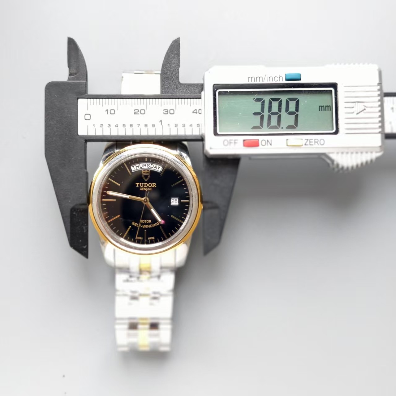 Tudor Black Gilding Dial Glamour M56003-0007 Men’s Watch Automatic 39mm Date