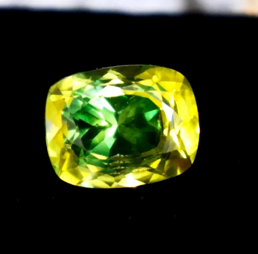 New 10.20 Ct+ Natural Cushion Cut PITAMBARI Sapphire Certified Loose Gemstone A+