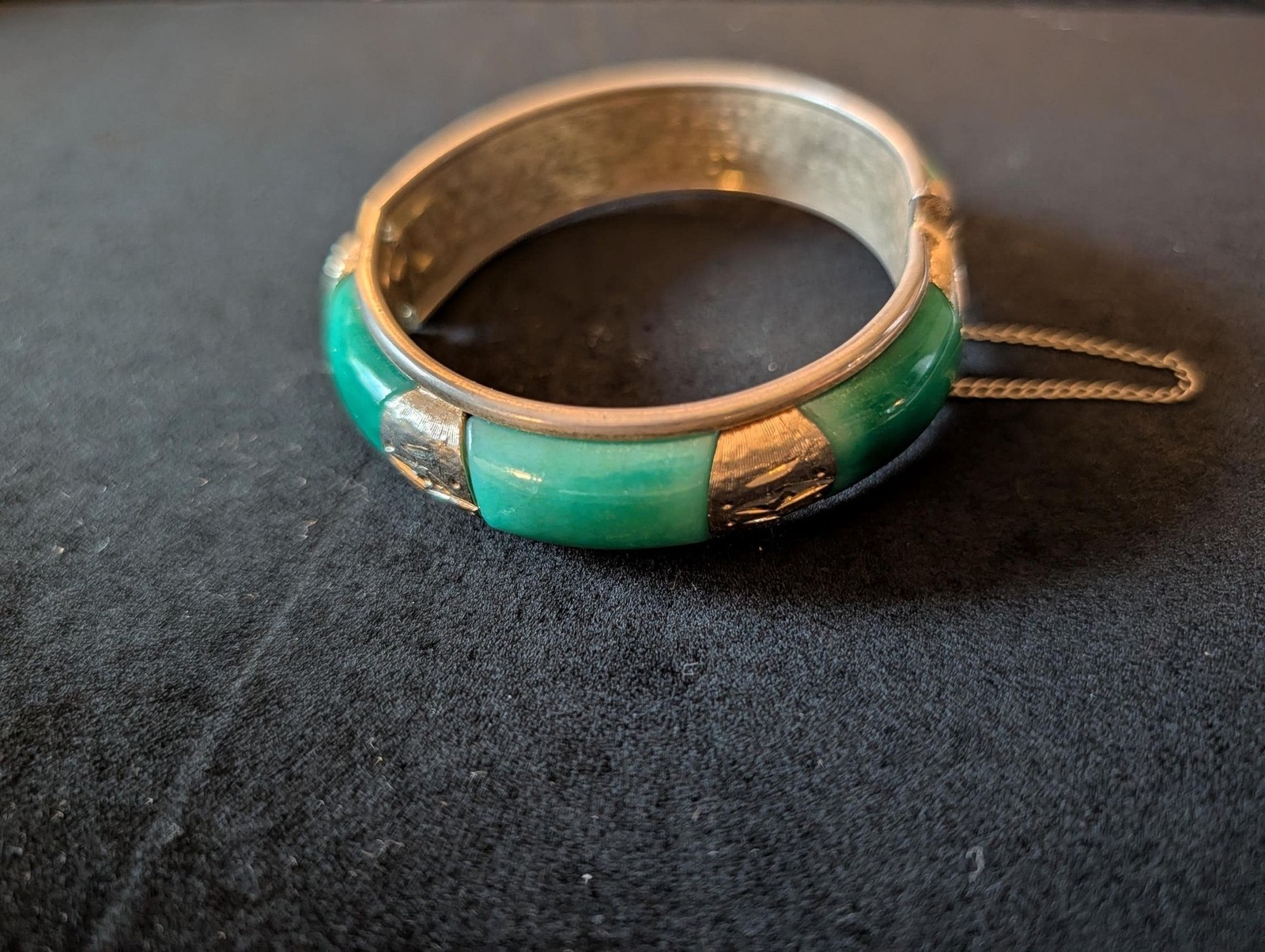 Vintage Green Lucite Hinged Bangle Bracelet Gold Tone Accents & Safety Chain
