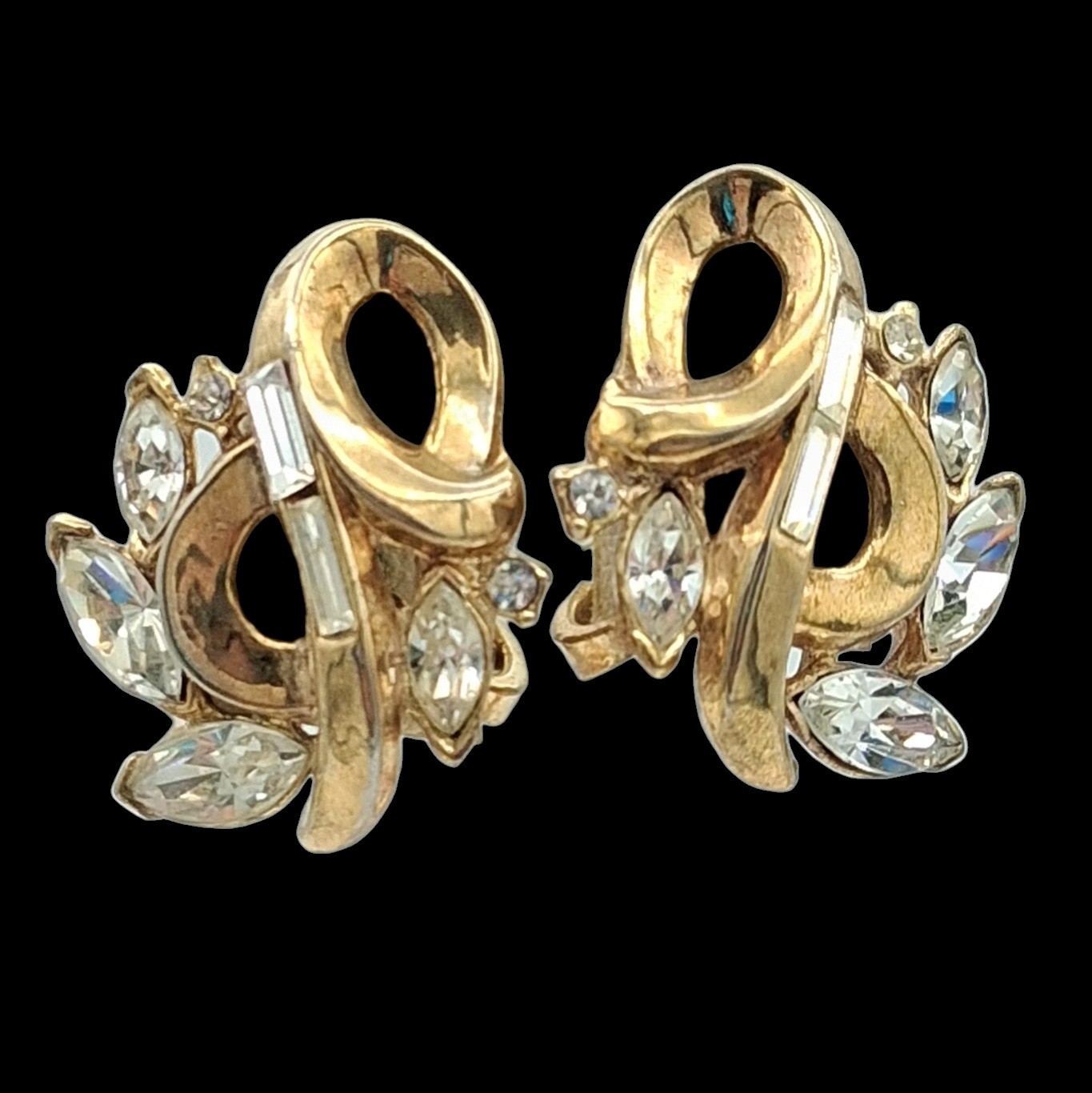 Vintage Crown Trifari Alfred Philippe Rhinestone Clip Earrings Gold Tone Swirl