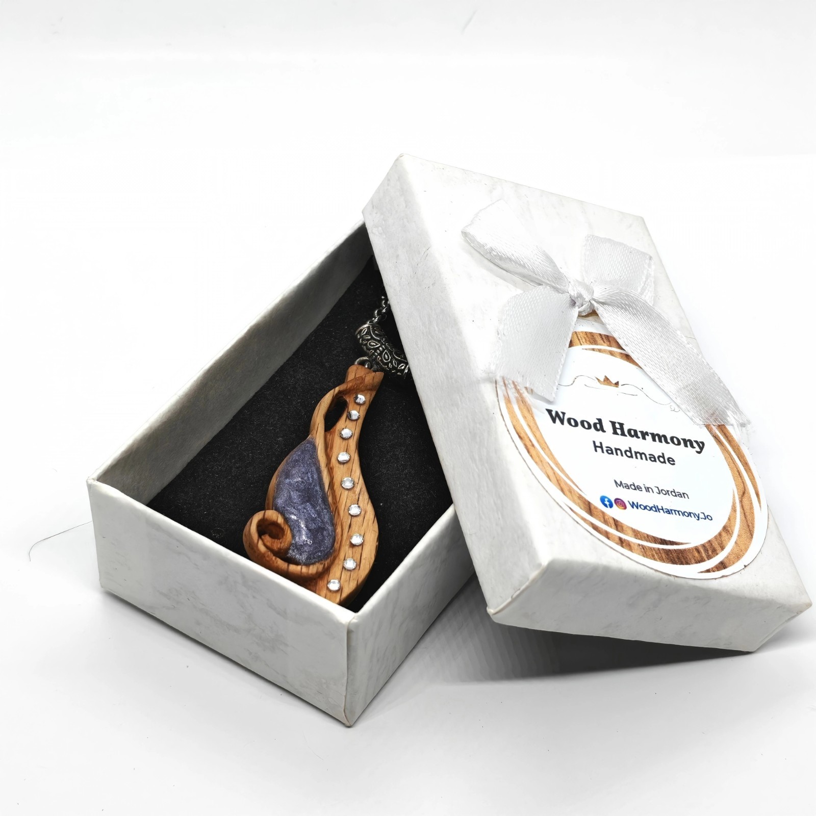 Handcarved Oak Wood Resin Musical Note Necklace Stainless Steel Chain Jewelry