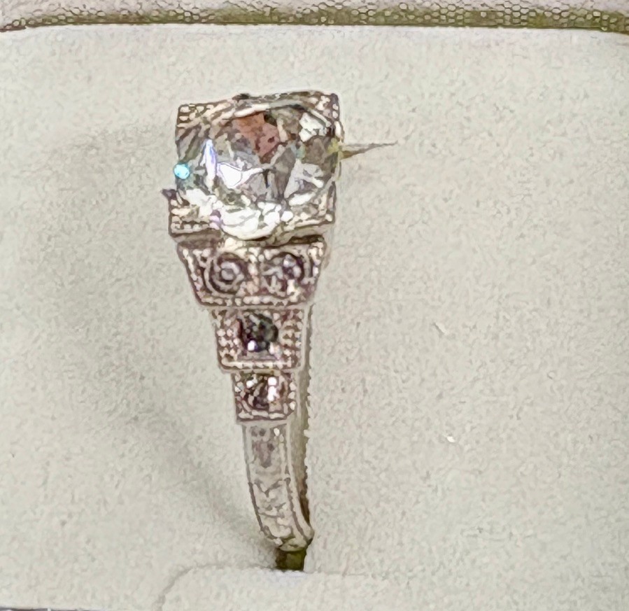 Vintage Uncas Cubic Zirconia Ring Silver Color Sz 6 1 Round Stone 8 Chips