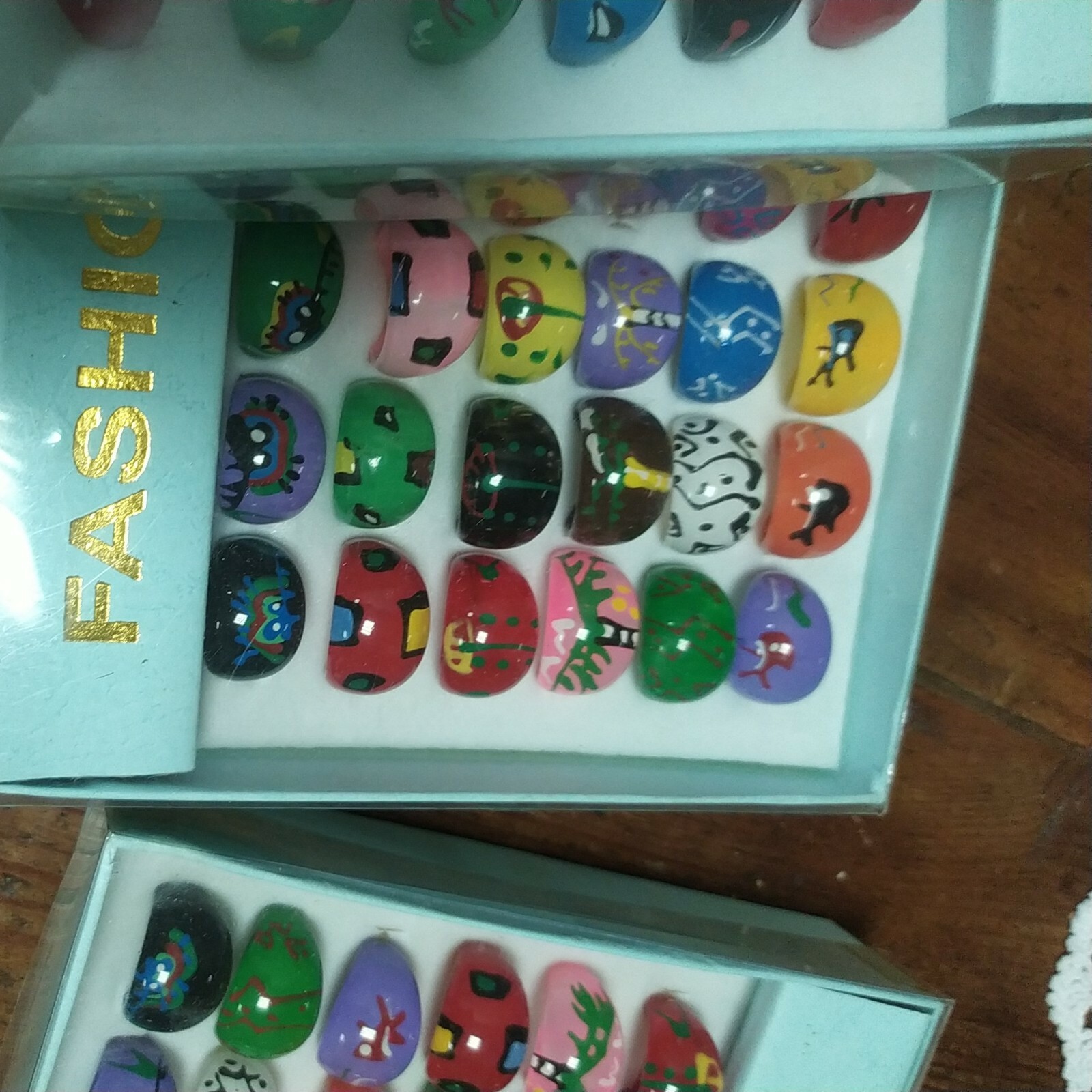 Lot of 432 Super Colorful Pop Art Resin Beach Rings – Various Sizes