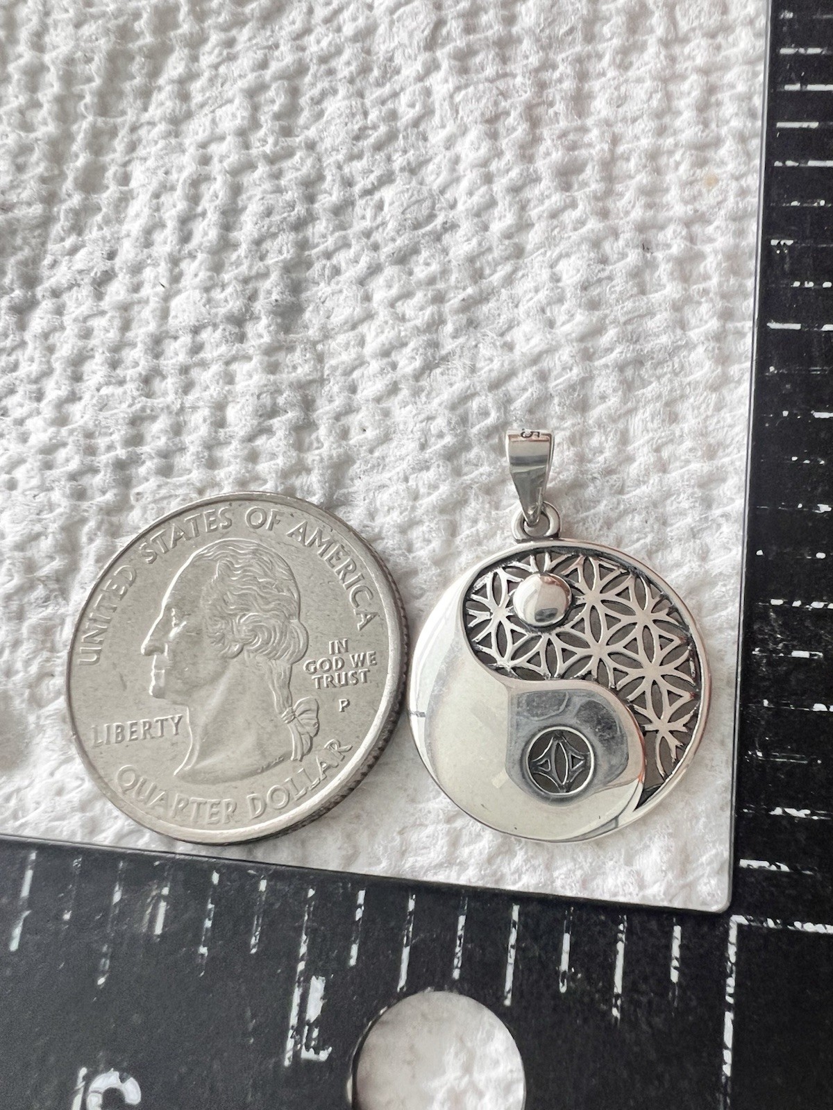 925 NEW Sterling Silver Yin Yang Pendant- Yin and Yang Balance Harmony Libra