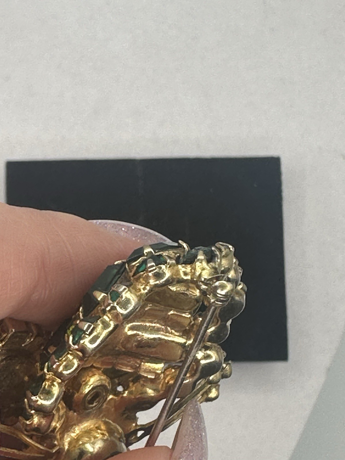 Rare Juliana D&E Figural Green Bee Brooch. Please Read!!!