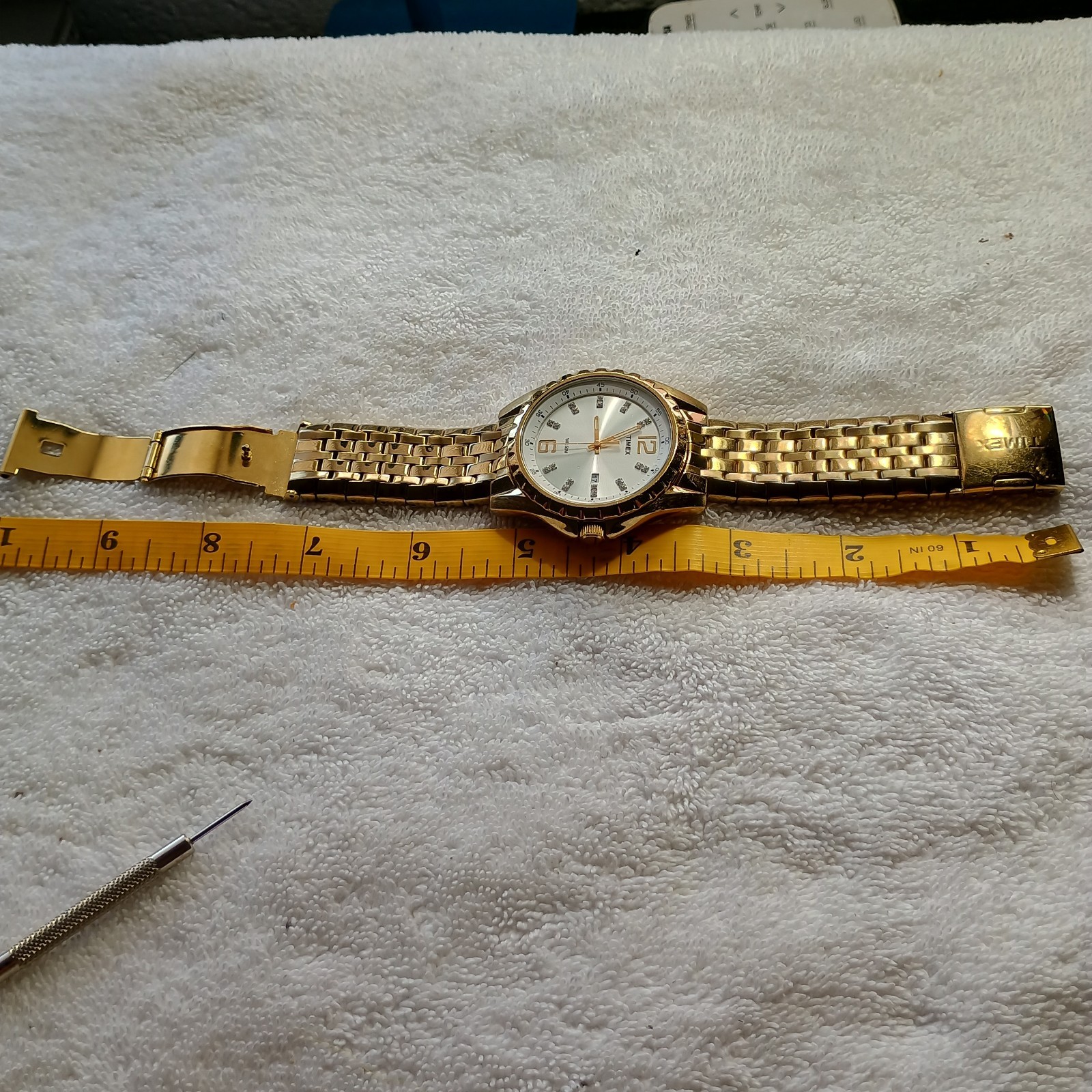 Timex Classic Men’s Watch model T2P262 Gold And Silver Toned