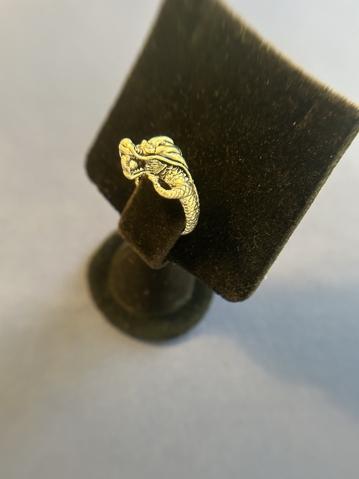 Vintage sterling silver Peter Stone dragon with ball great detail ring size 8