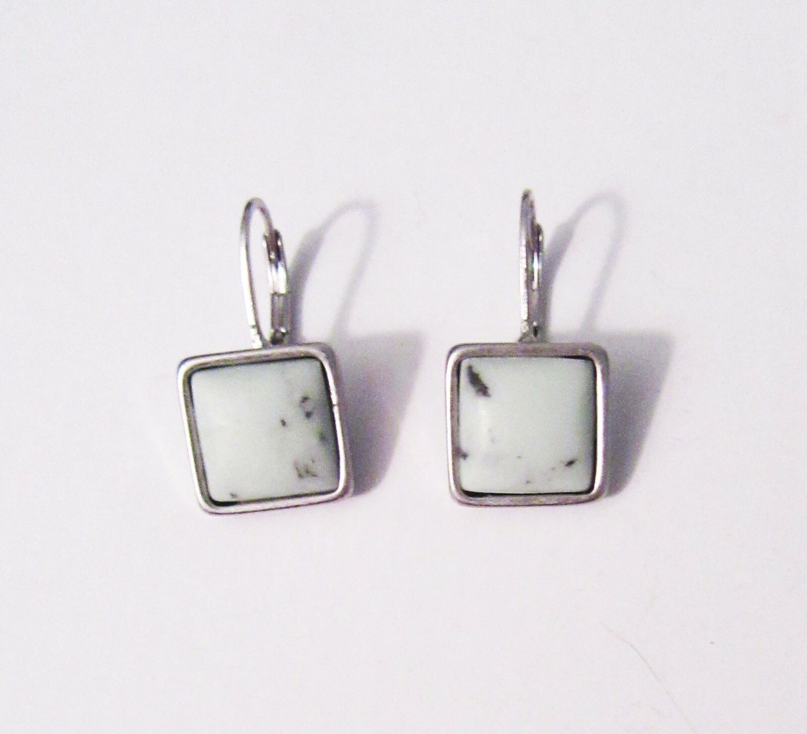 Thirty-One Jewelry Light Green Earrings in Silver