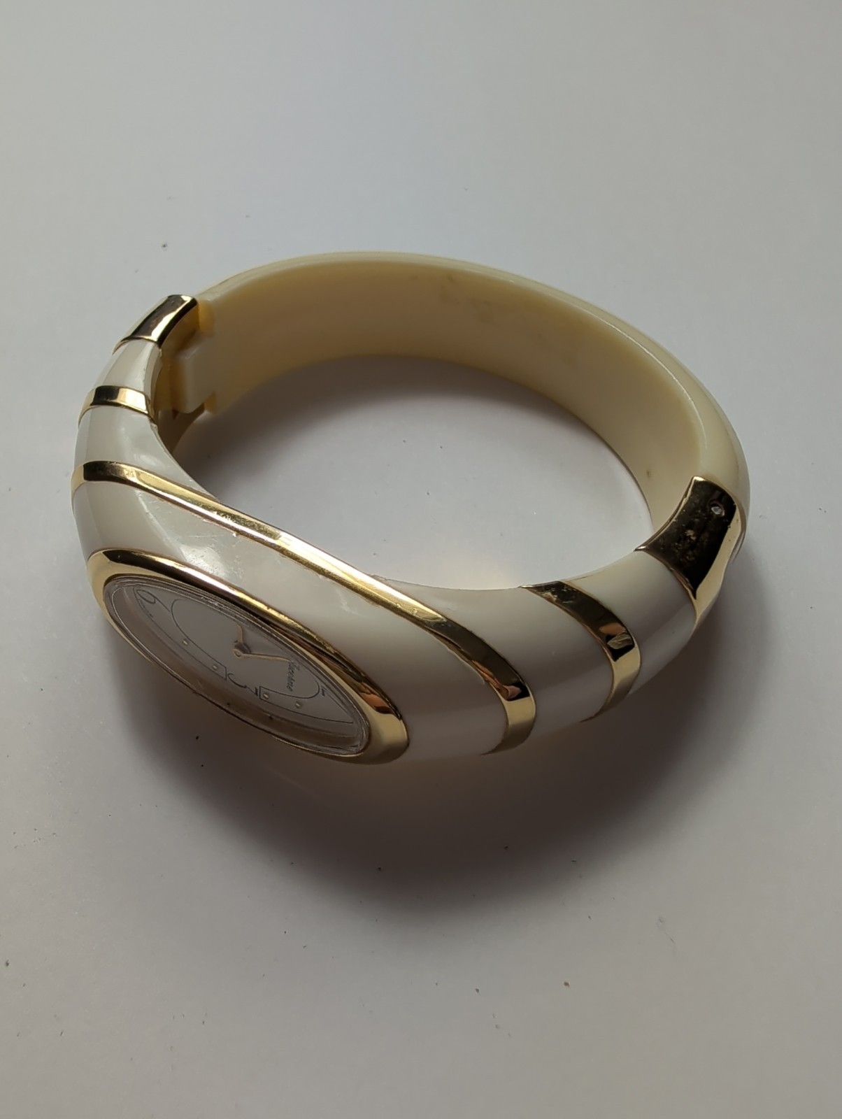 Vintage Lucerne Swiss Mechanical Bangle Watch Women’s Gold Tone White Modern