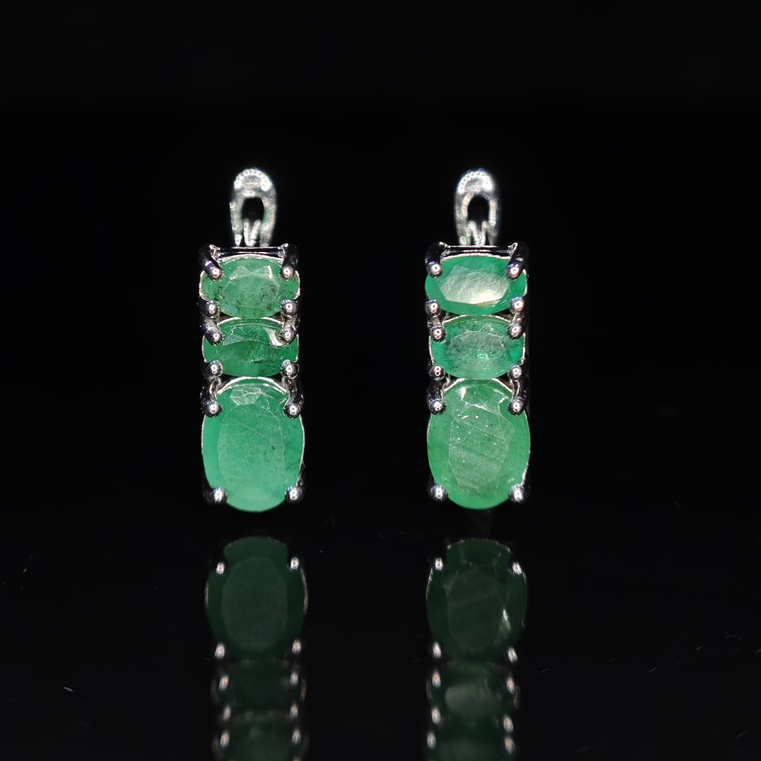 925 Sterling Silver Natural Emerald Earrings Oval 3.88gm Top Rich Green