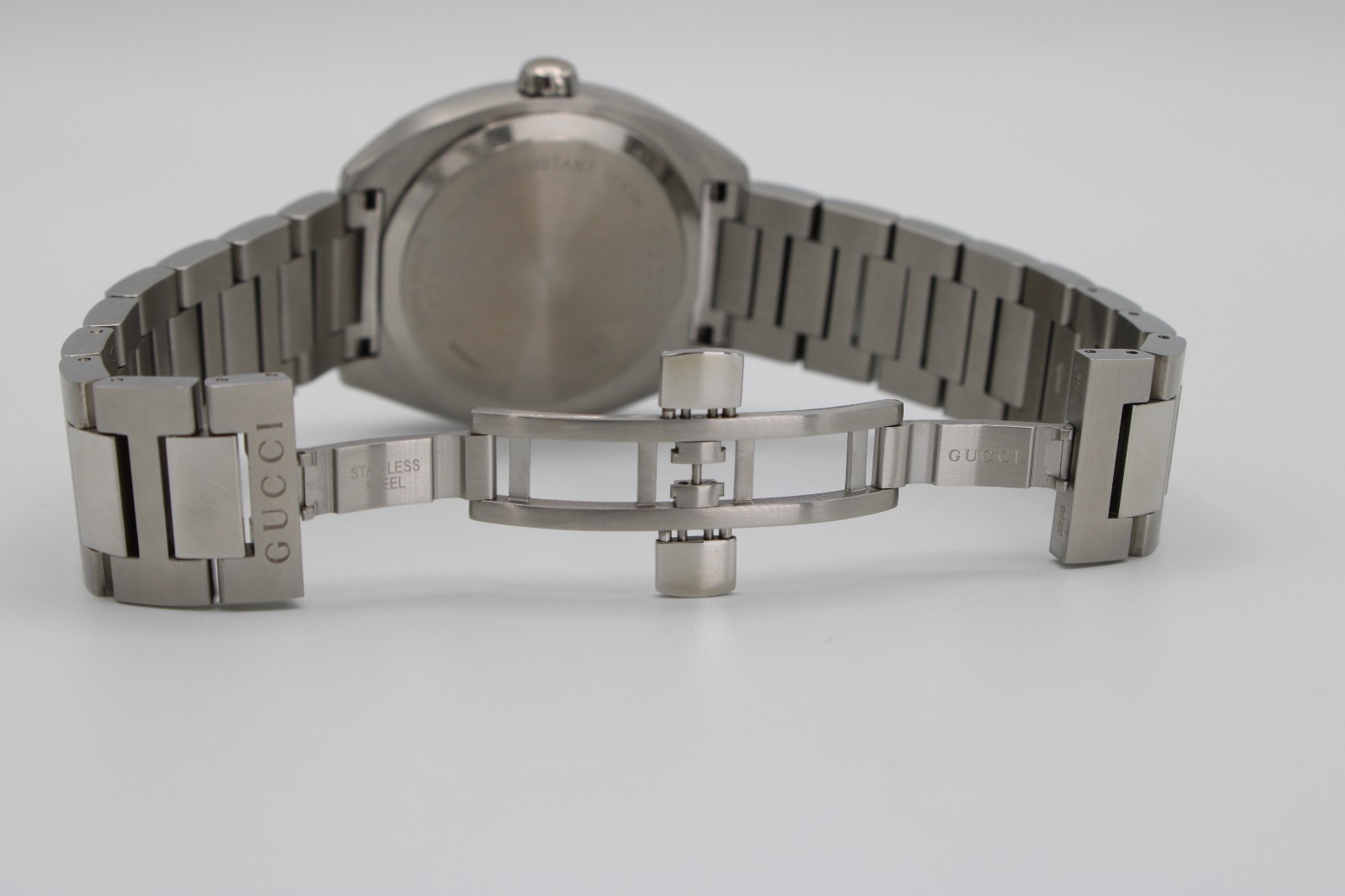 GUCCI GG2570 YA142301 Quartz Black Dial Men’s Watch 41MM