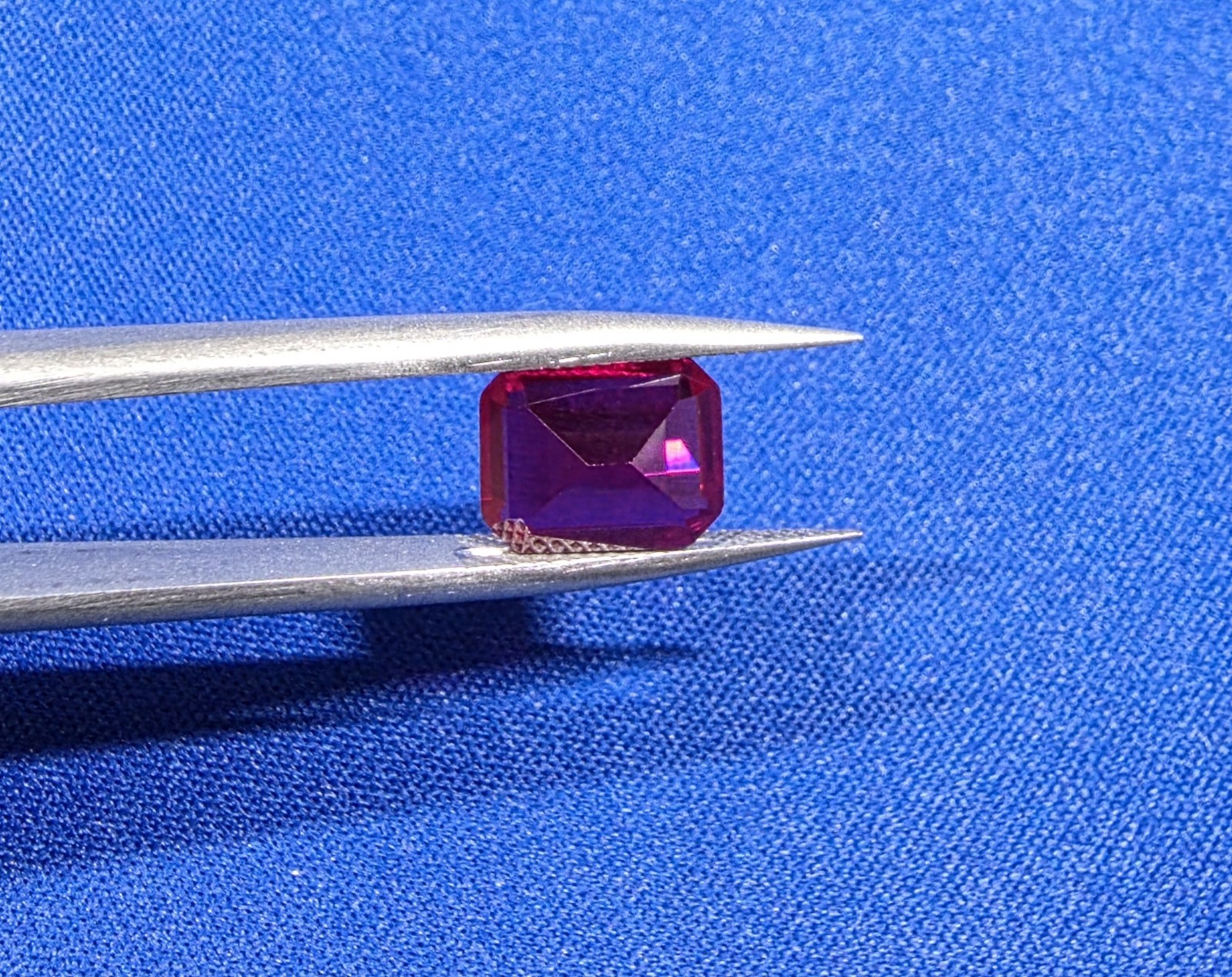 8x10mm 6.5ct Natural Pigeon Blood Ruby Pass UV Test VVS Emerald Cut Loose Stone