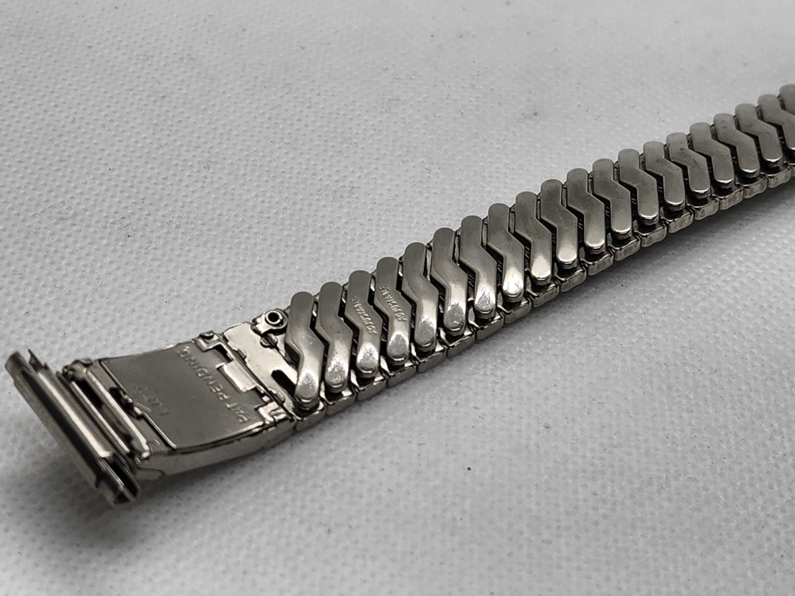 Vintage NOS Brite Calendar Expansion Watch Band-Stainless W/17-21mm Straight End